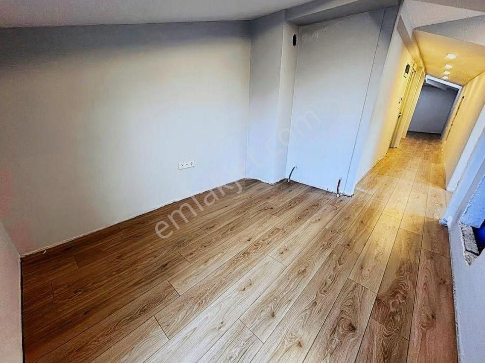 Erenköy'de 4+2 Net 180 M2 Balkonlu Ebv Banyolu Sıfır - Görsel 17
