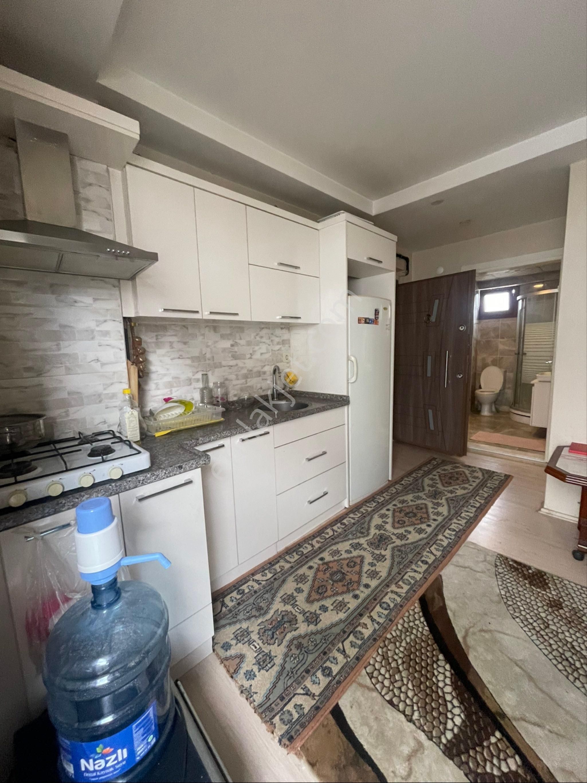 Cumhuriyet Mahallesinde1+1 Ful Eşyalı Doğalgazlı Kilimalı Kiralık Daire - Görsel 13