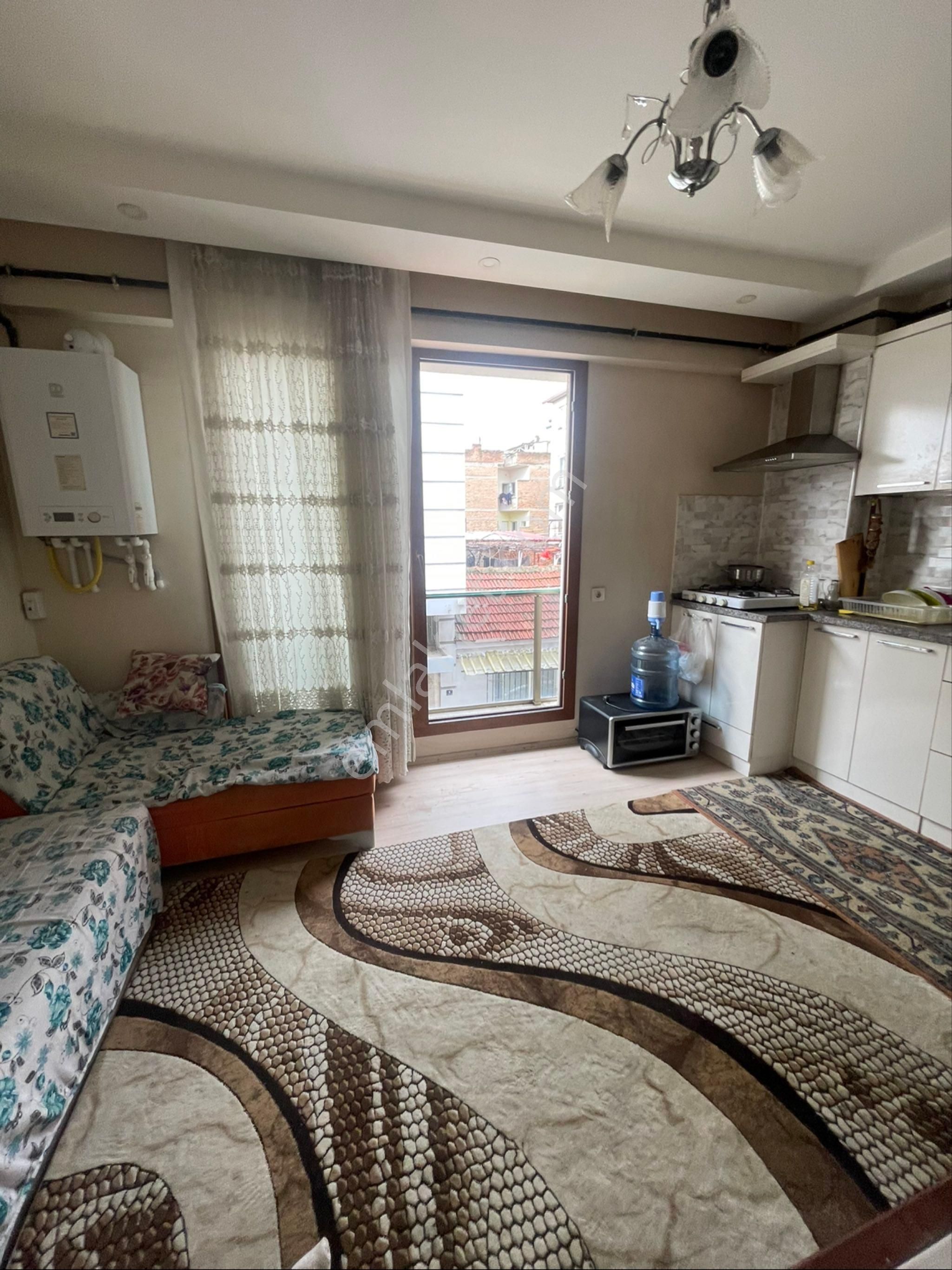 Cumhuriyet Mahallesinde1+1 Ful Eşyalı Doğalgazlı Kilimalı Kiralık Daire - Görsel 14