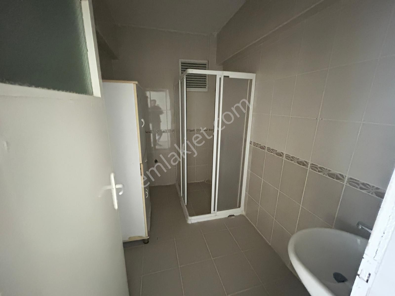 Taner'den Dikmen Nisan Sok'ta 3.kat Ön Cephe 3+1 Mantolamalı Boş - Görsel 28