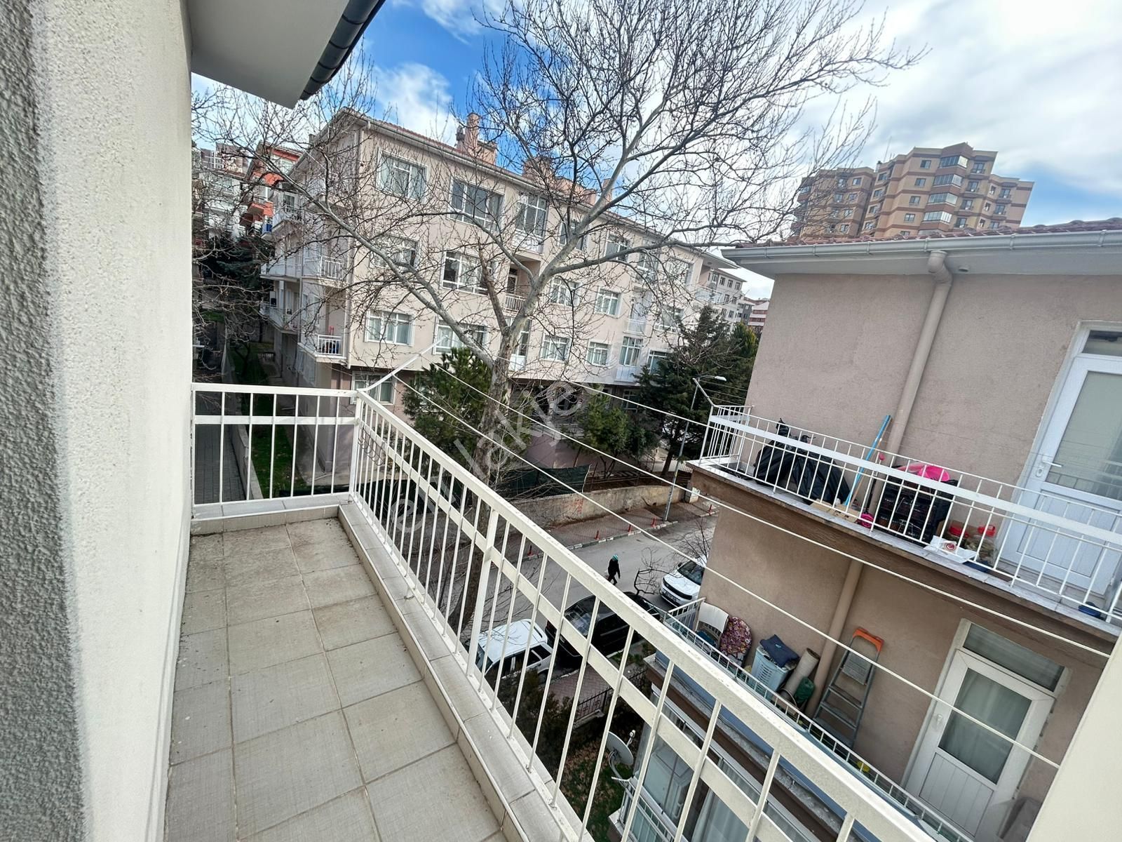 Taner'den Dikmen Nisan Sok'ta 3.kat Ön Cephe 3+1 Mantolamalı Boş - Görsel 15