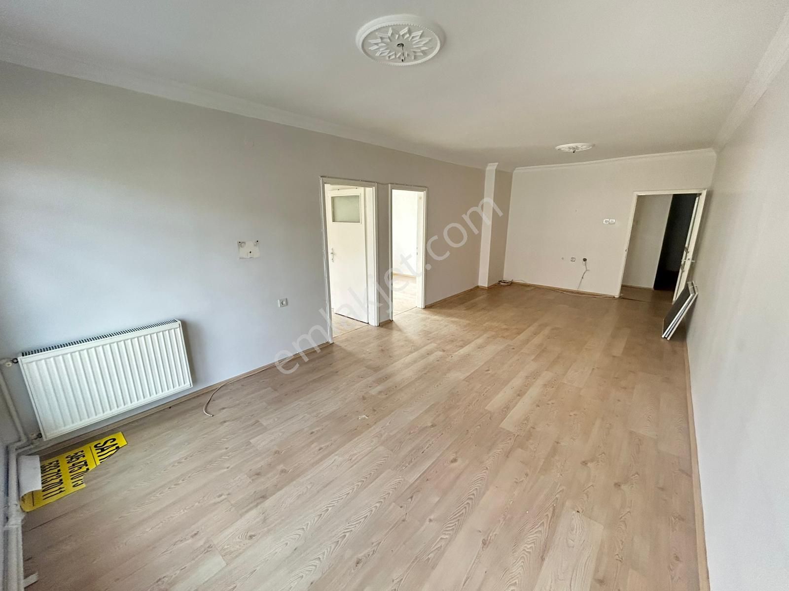 Taner'den Dikmen Nisan Sok'ta 3.kat Ön Cephe 3+1 Mantolamalı Boş - Görsel 24