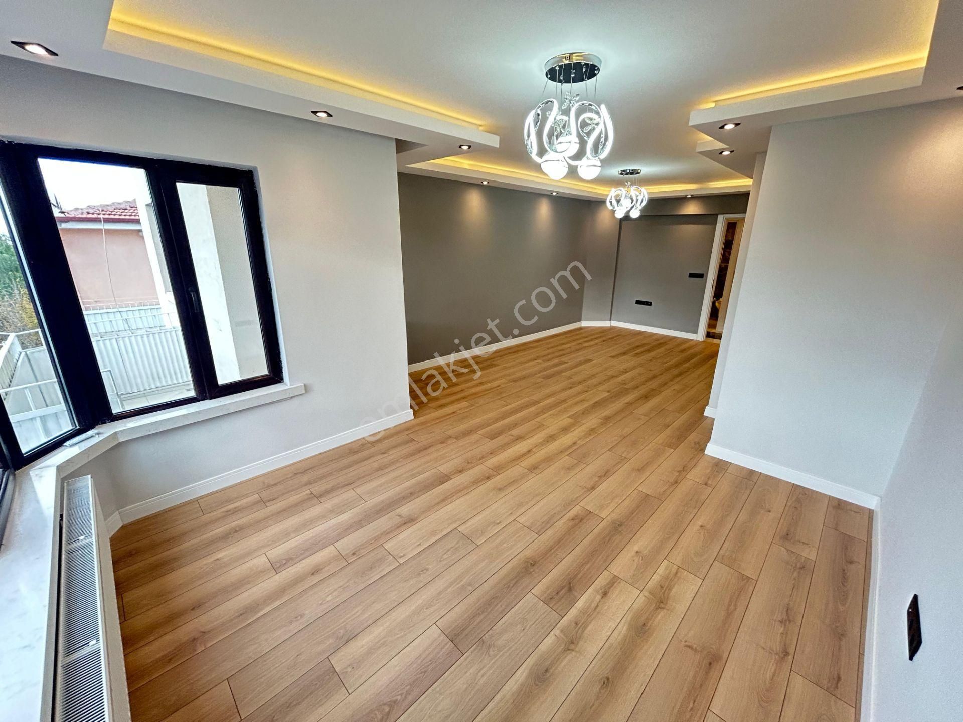 Taner'den Sokullu Cad'de Çetin Emeç Yakını 3+1 Katta Ön Cephe Lüks - Görsel 32