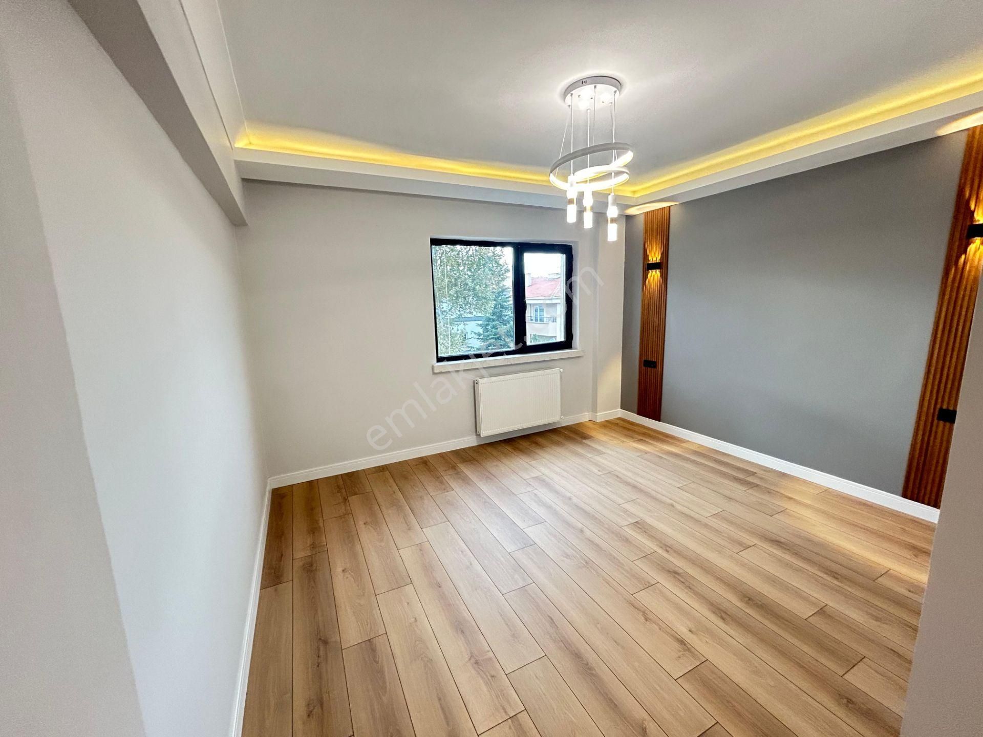 Taner'den Sokullu Cad'de Çetin Emeç Yakını 3+1 Katta Ön Cephe Lüks - Görsel 29