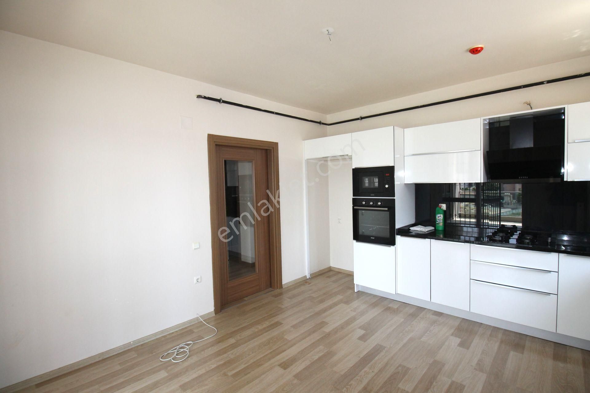 Retro’dan Mustafa Kemal’de Site İçi Doğalgazlı Kiralık 3+1 - Görsel 36