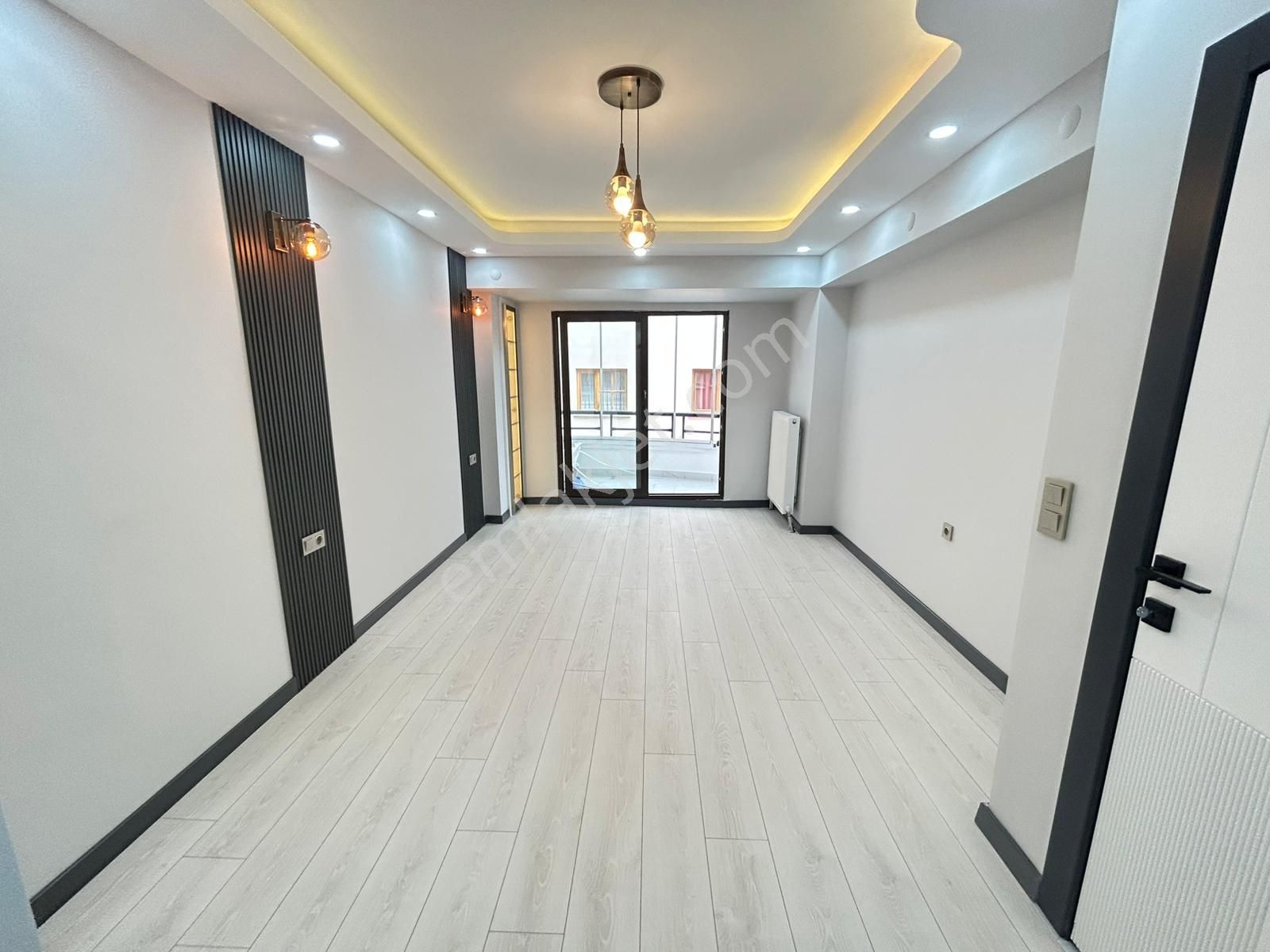 Taner'den Dikmen Cad. Yakını 3+1 Asansörlü Garajlı Süper Lüks Orta Kat Manzaralı - Görsel 15