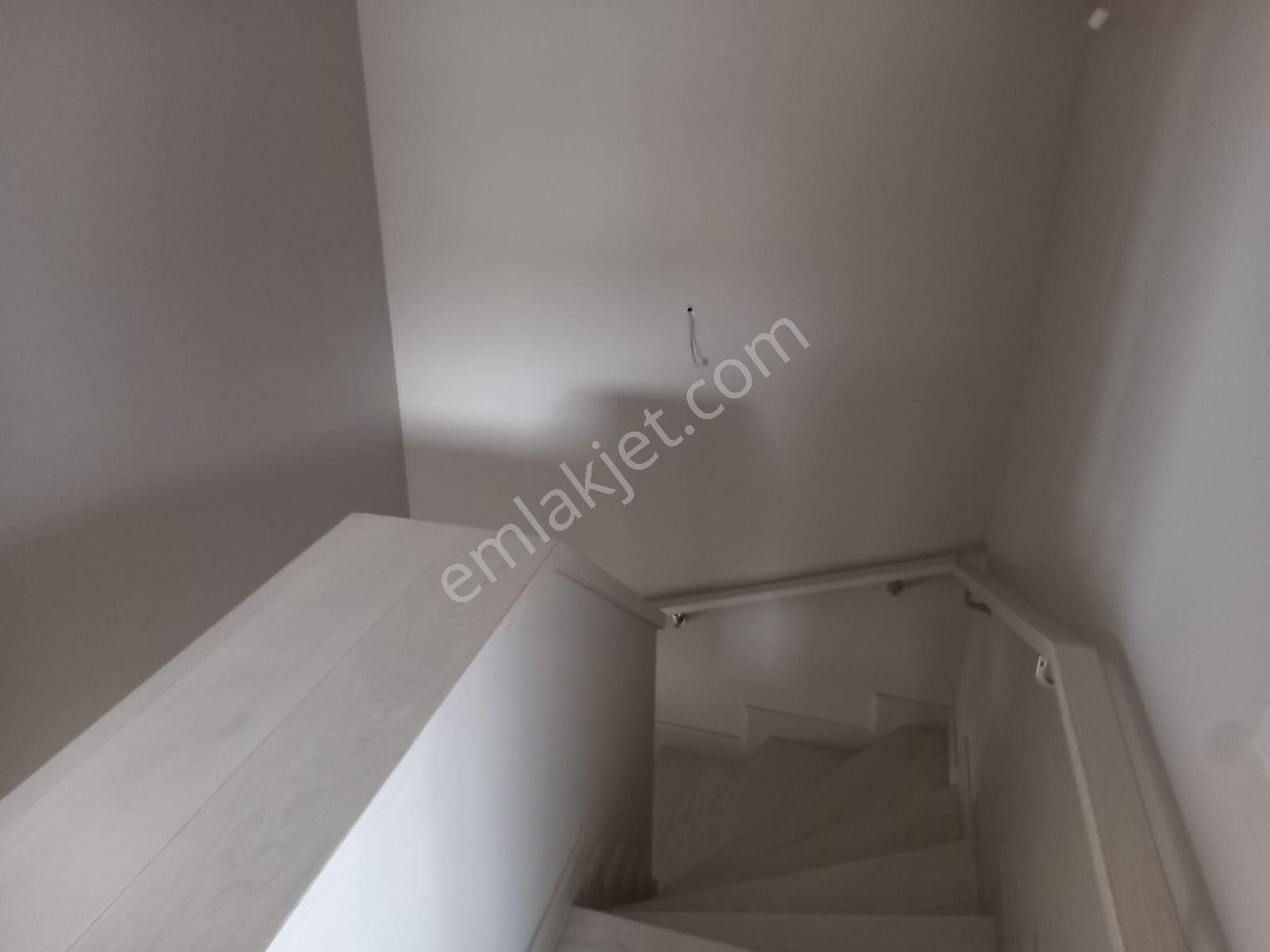 Eston Şehir Koru'da Yeni Teslim Kiralık Sky Villa - Görsel 17