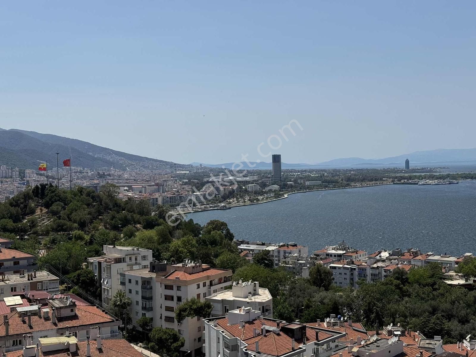 Bürmen'den Panoramik Deniz Manzaralı Cadde Üstü Otoparklı Daire - Görsel 13