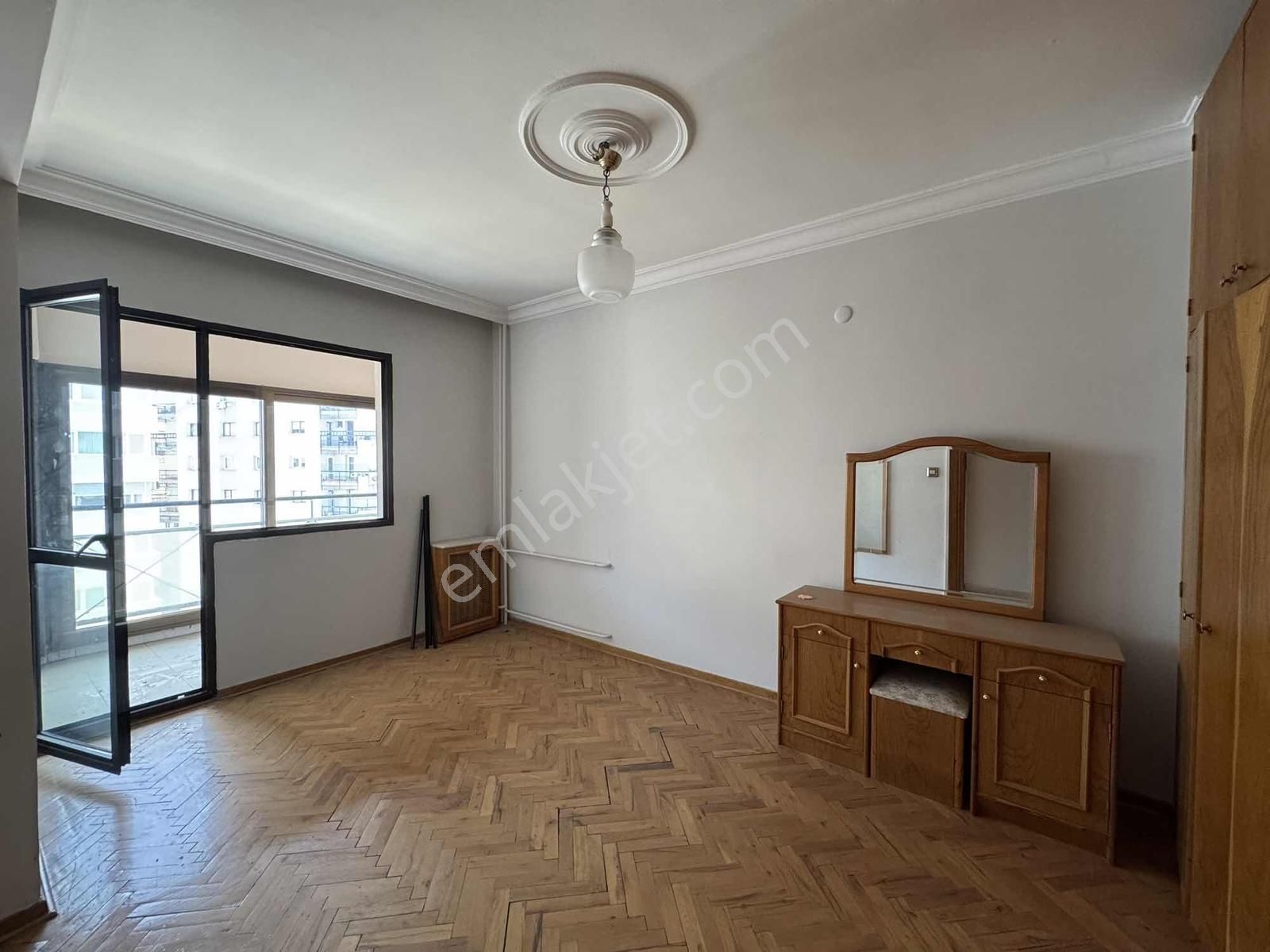 Bürmen'den Panoramik Deniz Manzaralı Cadde Üstü Otoparklı Daire - Görsel 8