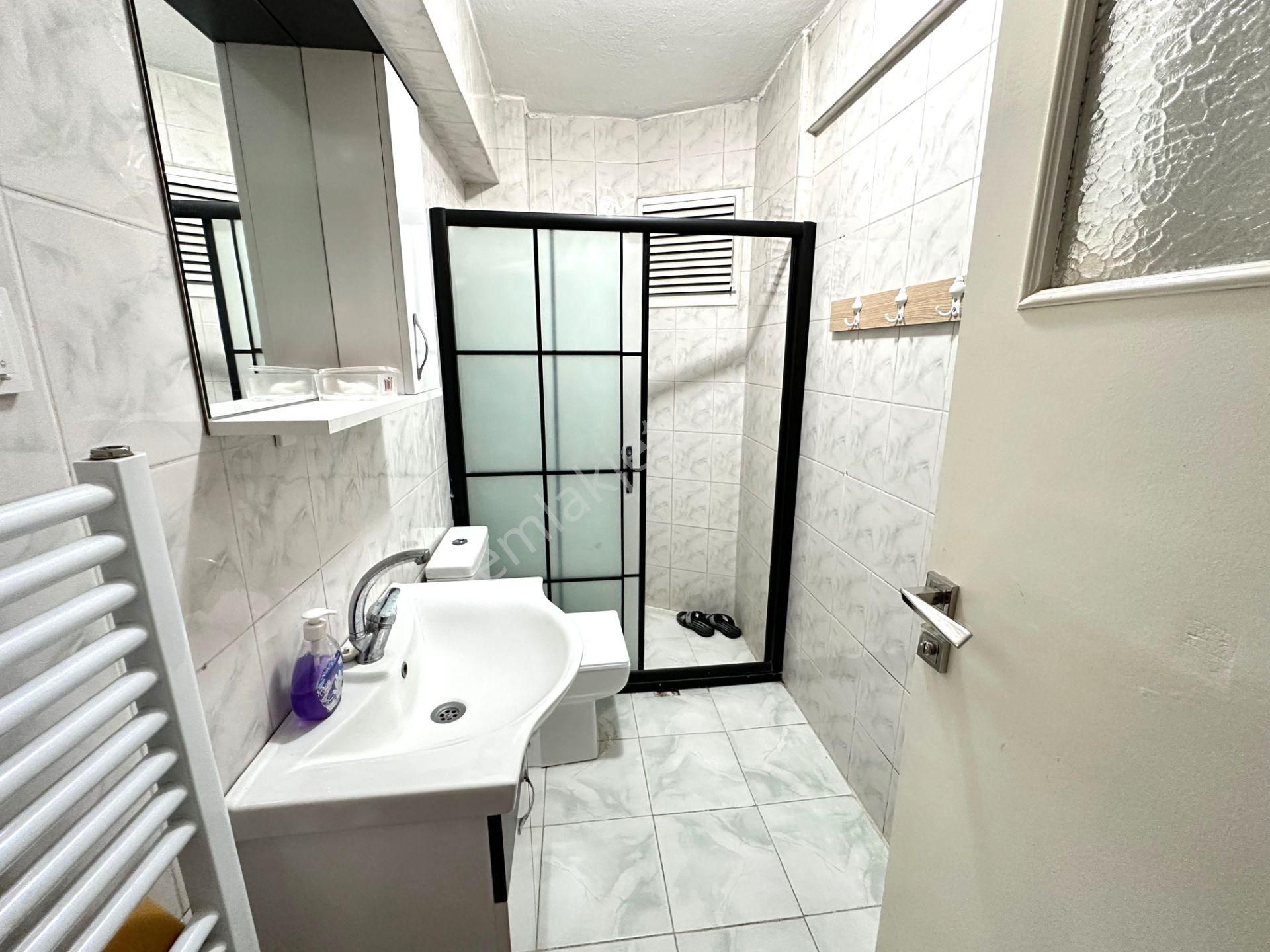 Uzman Emlak'tan Cadde Üzeri Bağımsız Full Manzaralı Full Yapılı Güneşli 3+1 Eşyalı Daire - Görsel 12