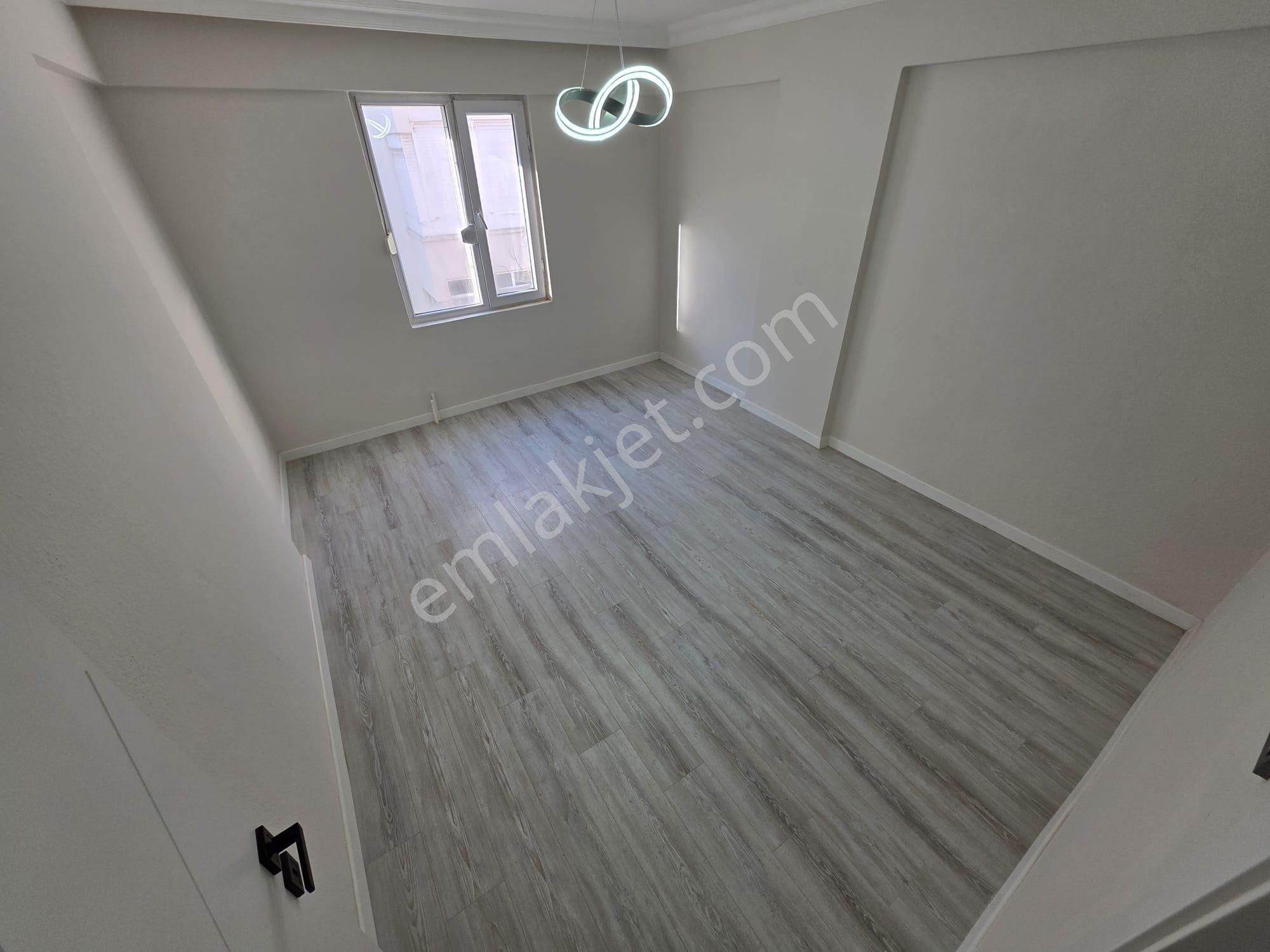 Irmaksudan Akçay Cuma Pazarı İçinde Ara Kat 2+1 Hesaplı Daire - Görsel 25