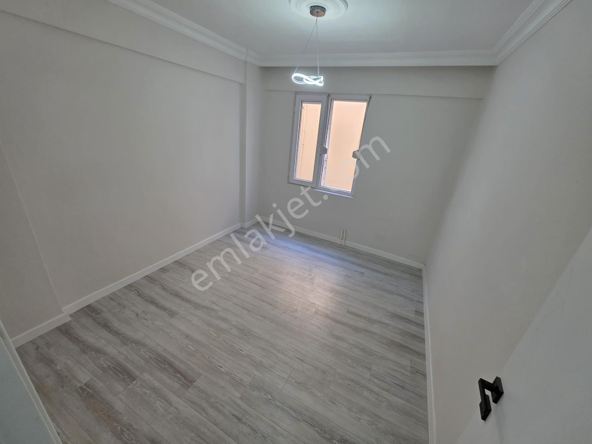 Irmaksudan Akçay Cuma Pazarı İçinde Ara Kat 2+1 Hesaplı Daire - Görsel 20