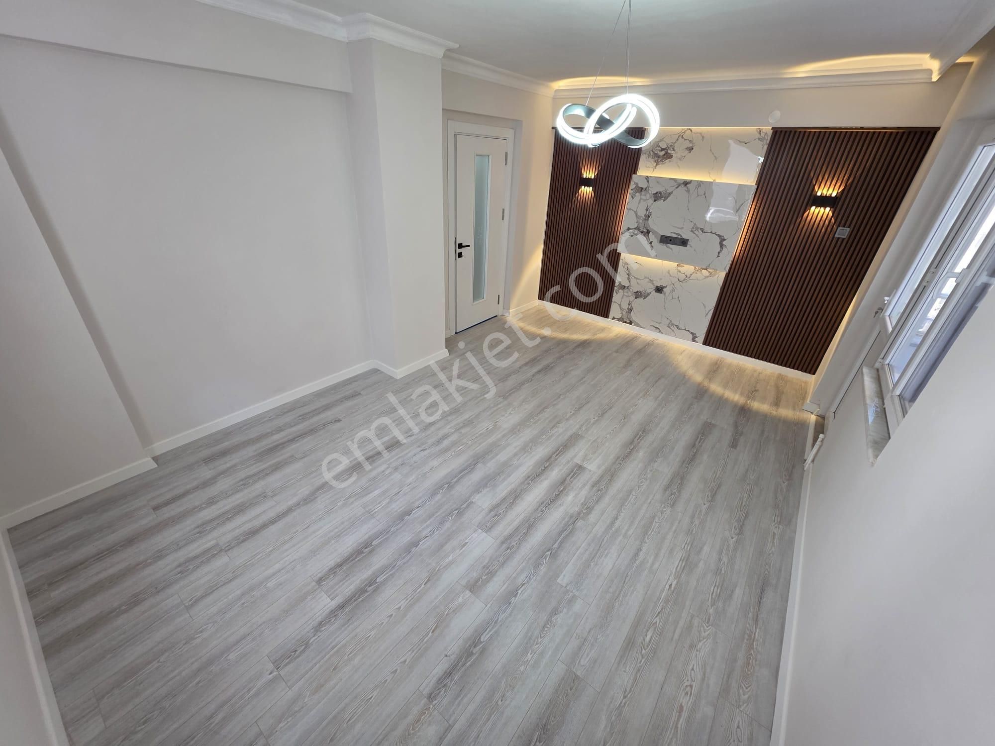 Irmaksudan Akçay Cuma Pazarı İçinde Ara Kat 2+1 Hesaplı Daire - Görsel 13
