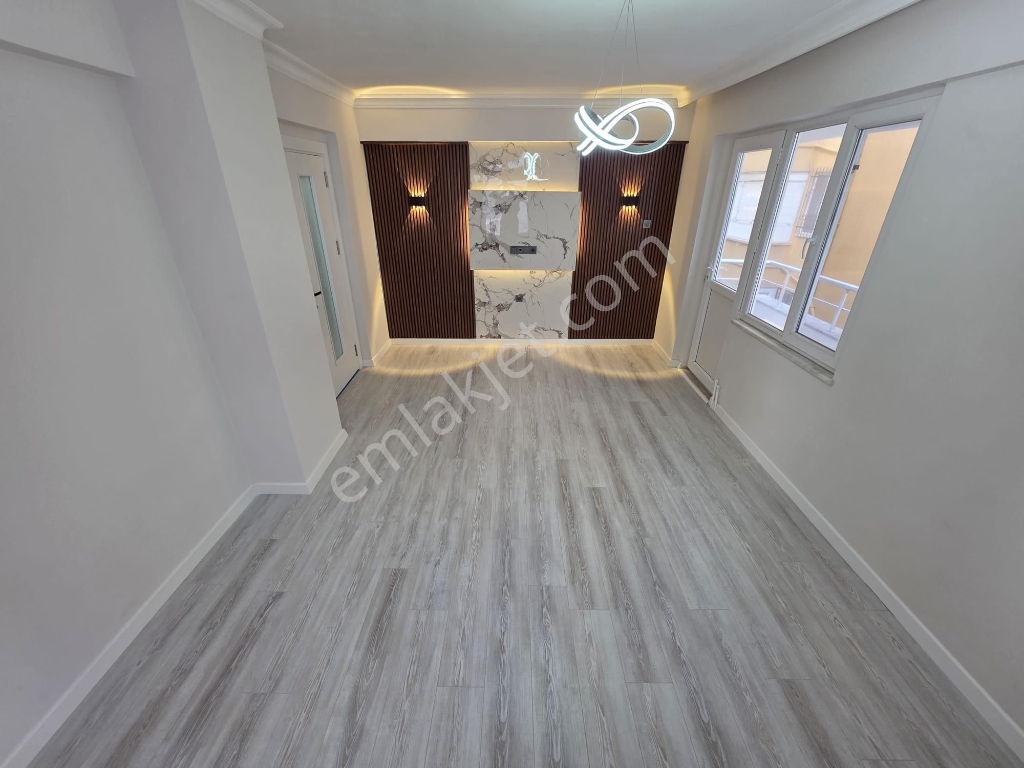 Irmaksudan Akçay Cuma Pazarı İçinde Ara Kat 2+1 Hesaplı Daire - Görsel 2