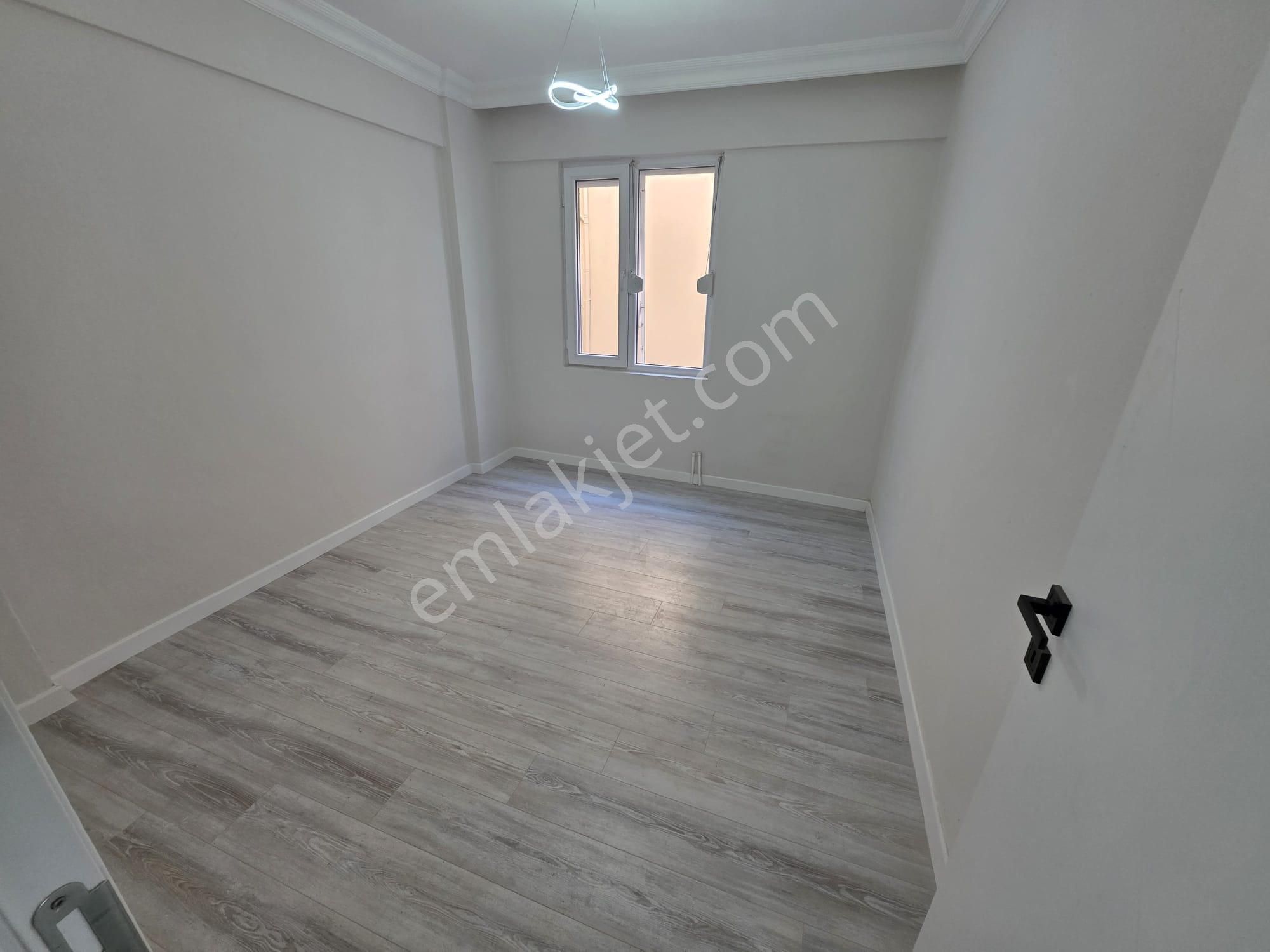 Irmaksudan Akçay Cuma Pazarı İçinde Ara Kat 2+1 Hesaplı Daire - Görsel 19