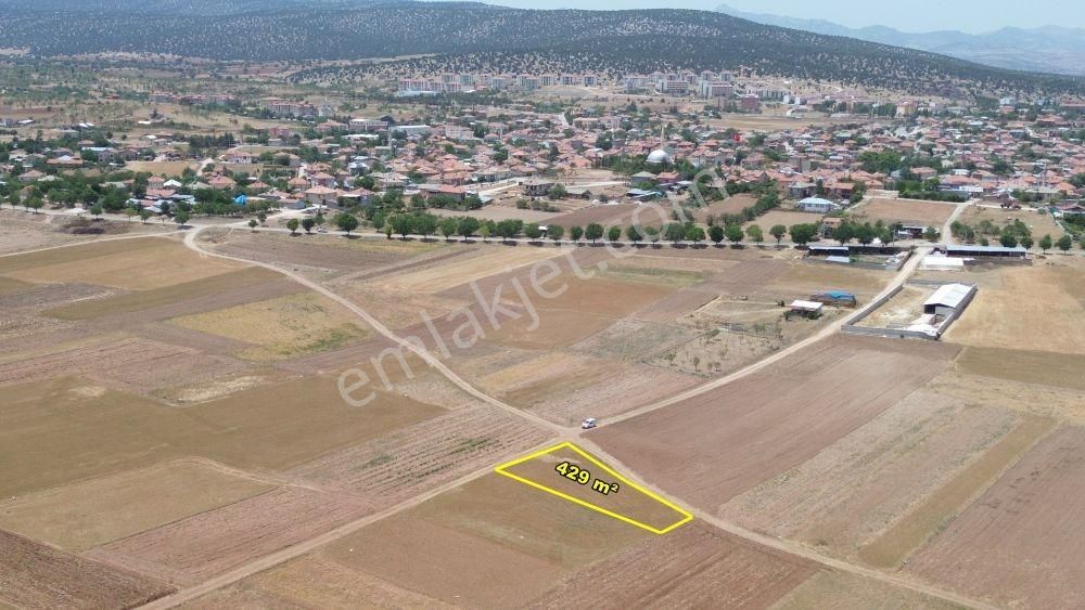 Akören Merkez'de Süper Fırsat Köşe Parsel 429 M² Tarla