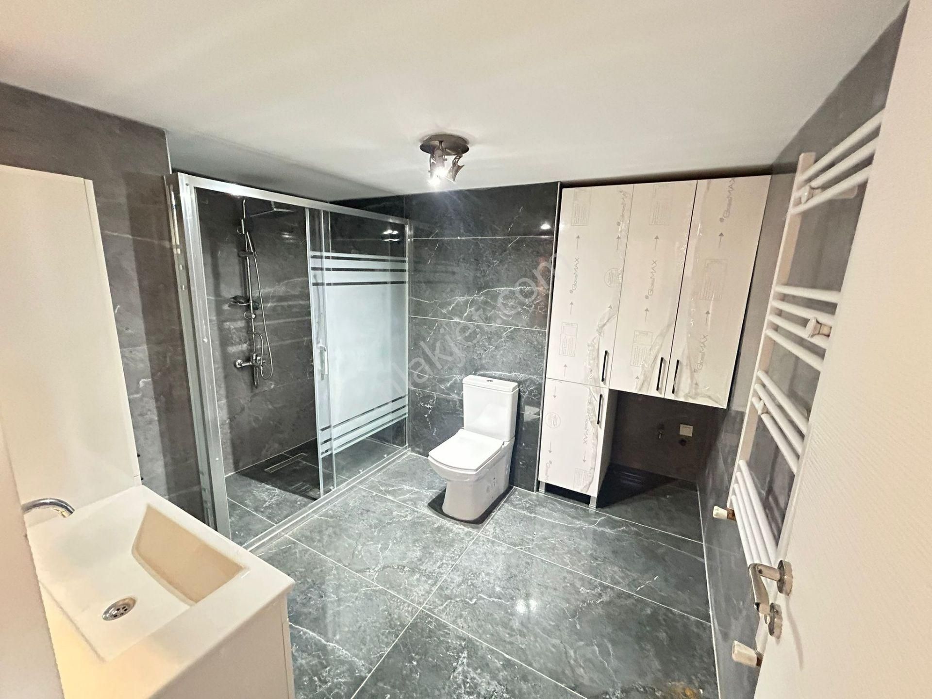 Taner'den Öveçler'de 5+1 Asansörlü Teraslı 240m2 Süper Lüks Dubleks - Görsel 11