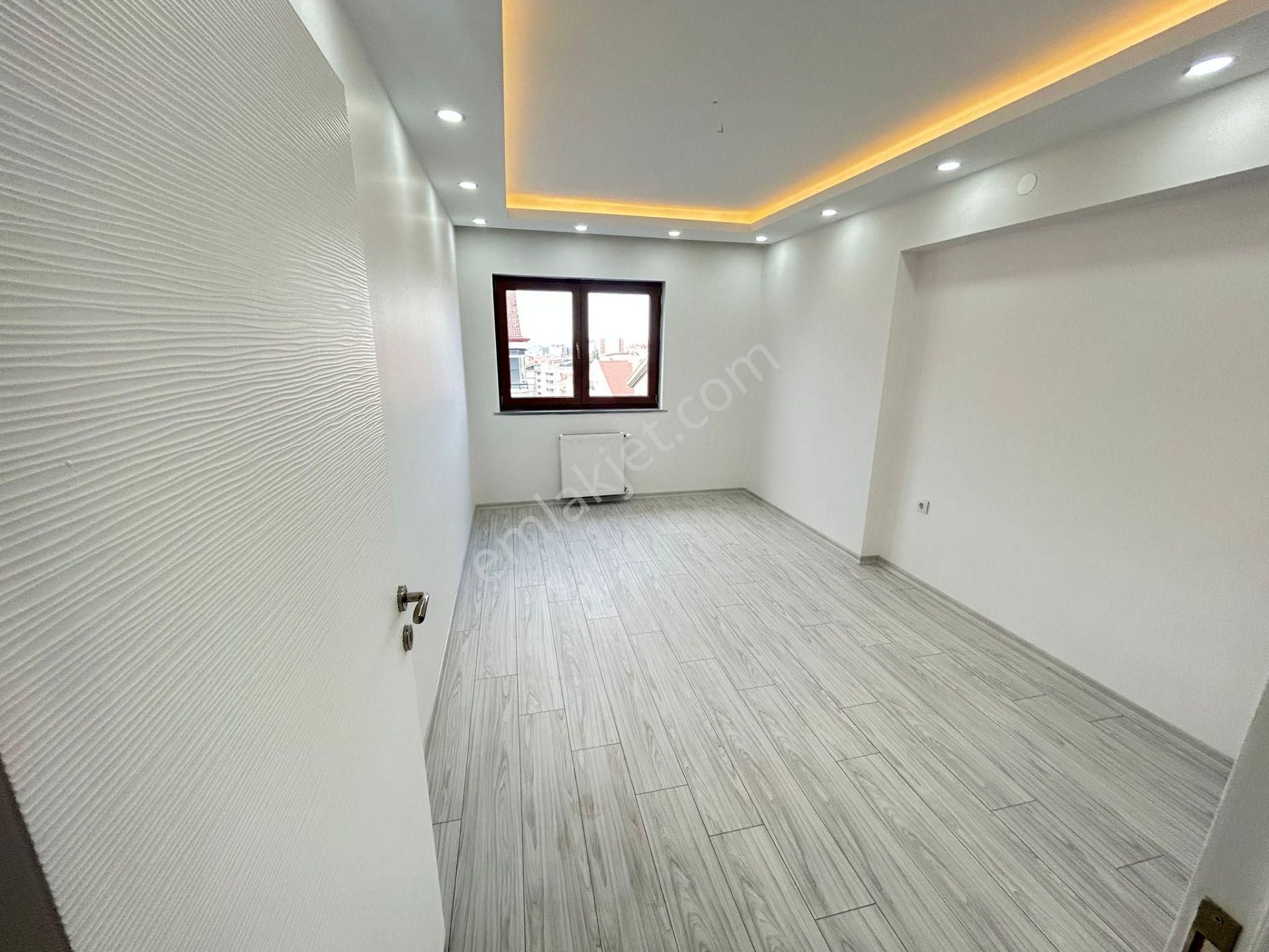 Taner'den Öveçler'de 5+1 Asansörlü Teraslı 240m2 Süper Lüks Dubleks - Görsel 15