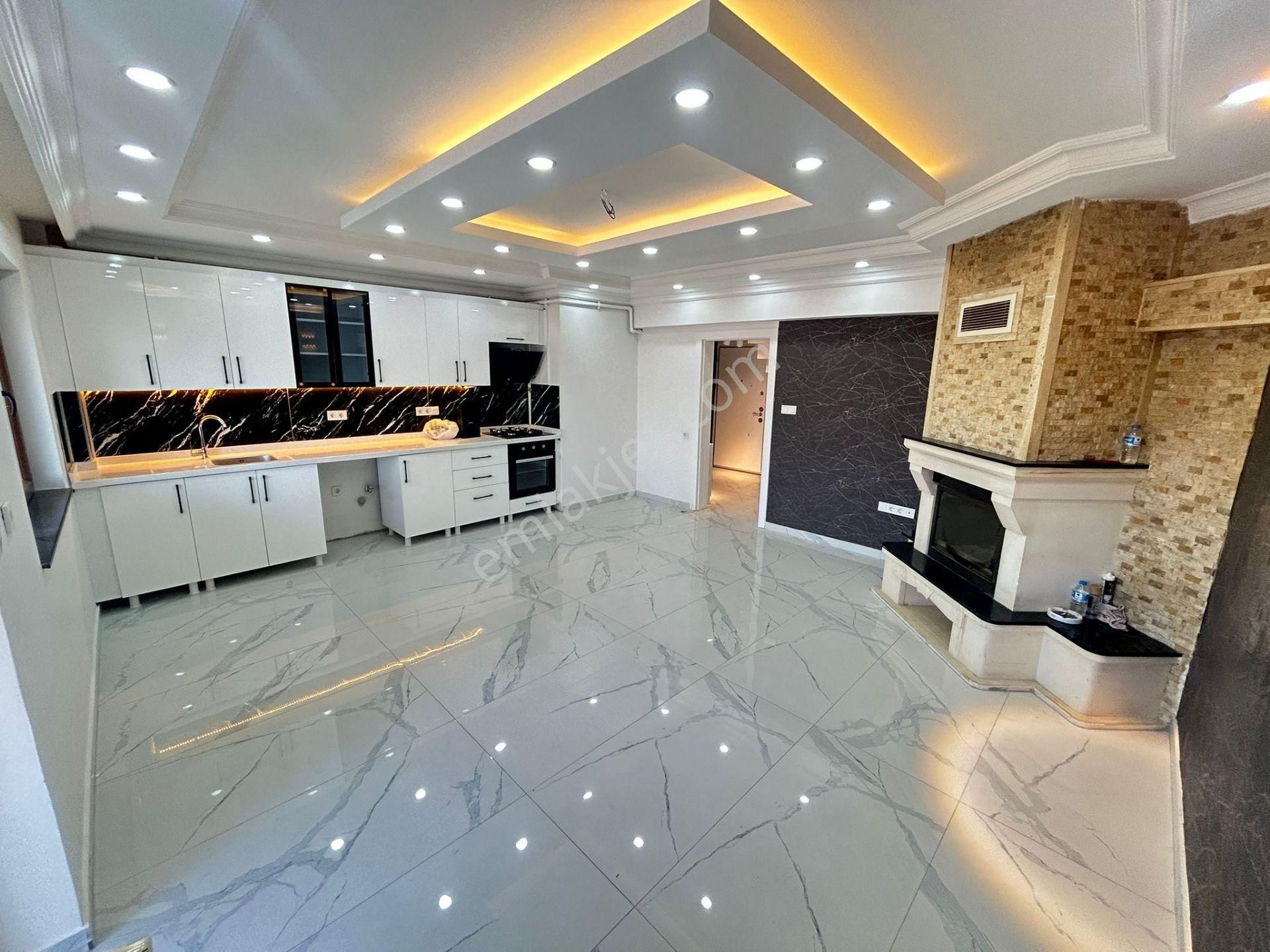 Taner'den Öveçler'de 5+1 Asansörlü Teraslı 240m2 Süper Lüks Dubleks - Görsel 2