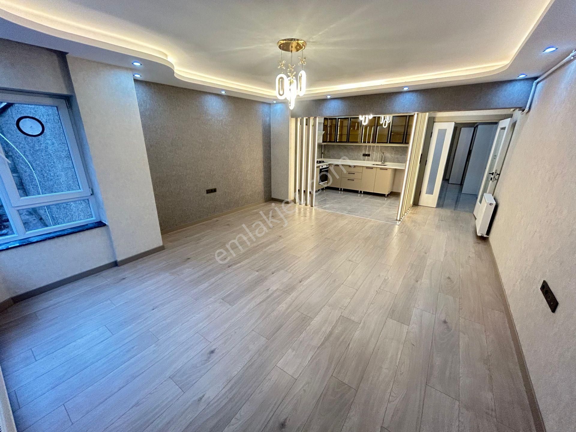 Taner'den Dikmen'de 2+1 Amerikan Mutfak Süper Lüks Balkonlu - Görsel 2