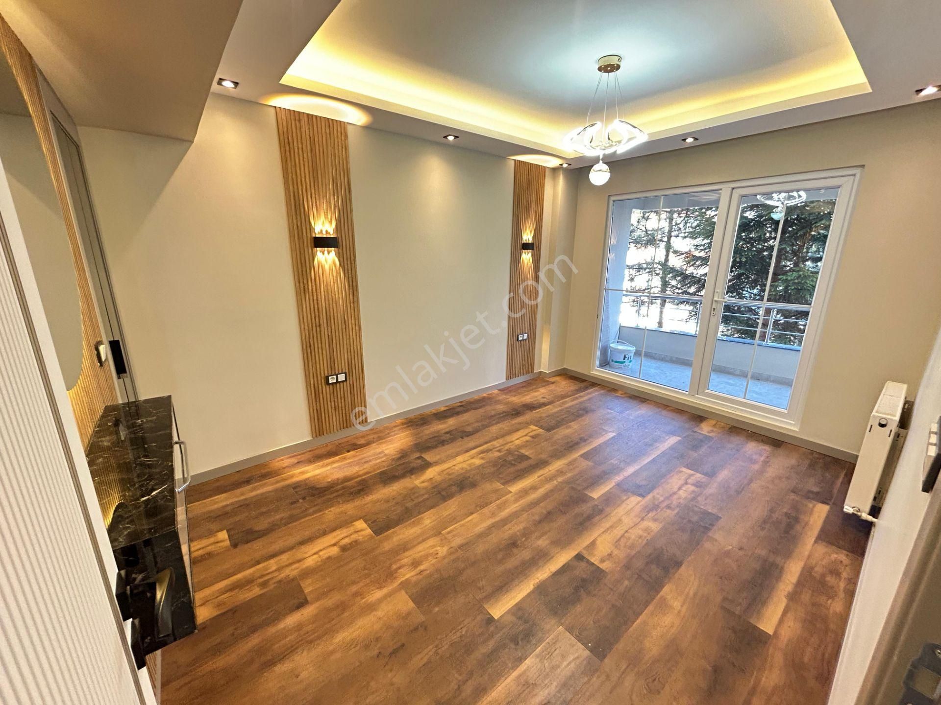 Taner'den Anadolu Bulvarına Yakın 3+1+2 Banyolu Arakatta Süper Lüks - Görsel 9