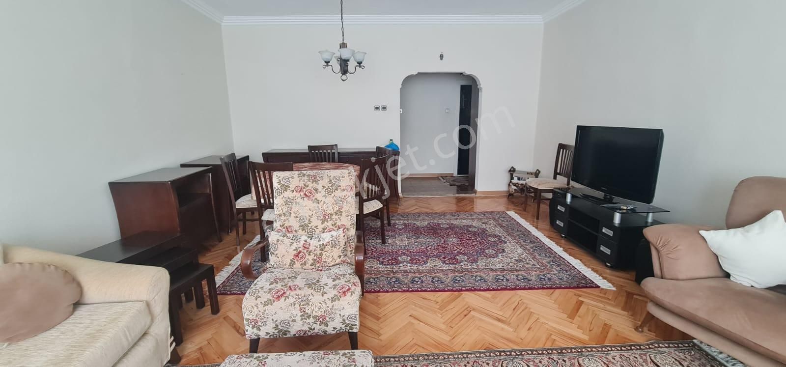 Dialog Parkour'dan Ayrancı Meneviş Sok.da Eşyalı Full Yapılı 3+1 - Görsel 5