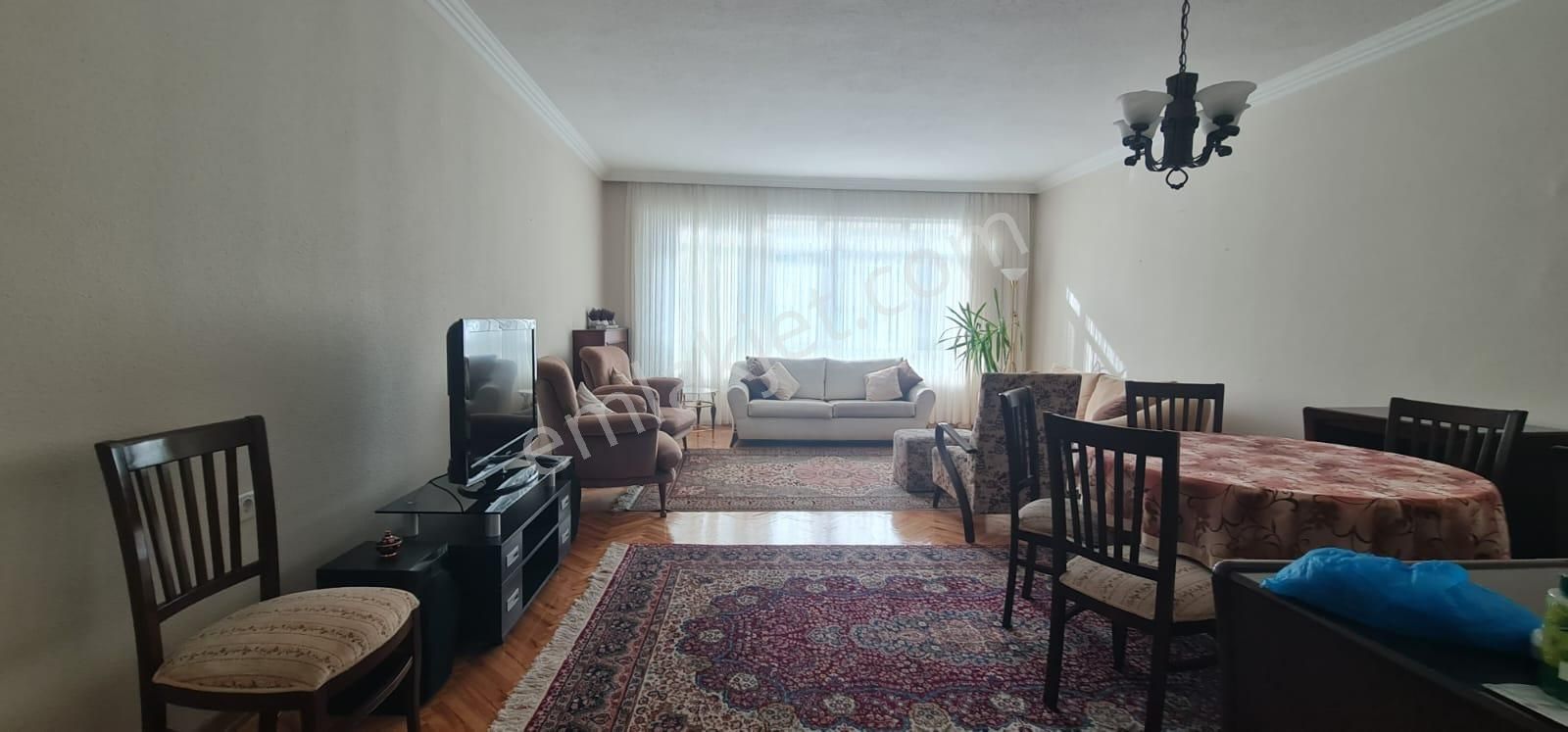 Dialog Parkour'dan Ayrancı Meneviş Sok.da Eşyalı Full Yapılı 3+1 - Görsel 2