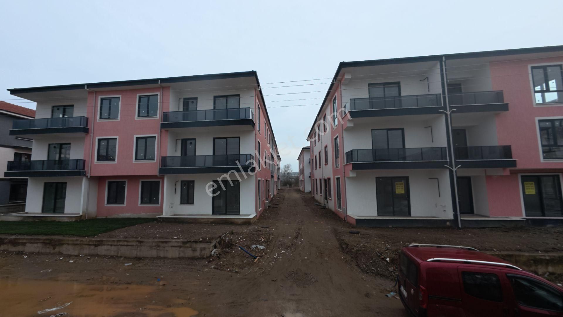 Sakarya Karasu'da Mutfak Ayrı Sıfır 2+1 Satılık Daire