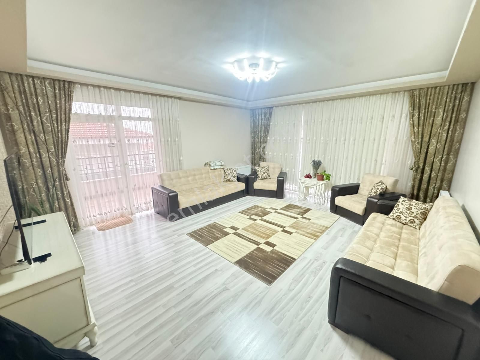 Lider Emlak'tan Ön Cephe 3+1 **145m2** Katta Satılık Daire - Görsel 8