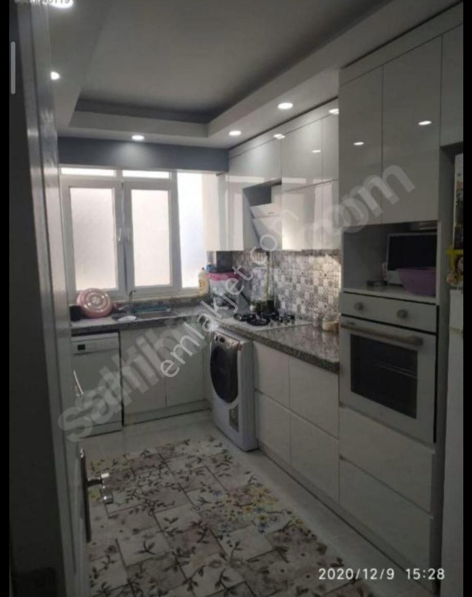 S.evler Merkezde Metro Metrobüse 8dk.3+1 120m2 İçi Full Yapılı Lüx Kiralik Daire