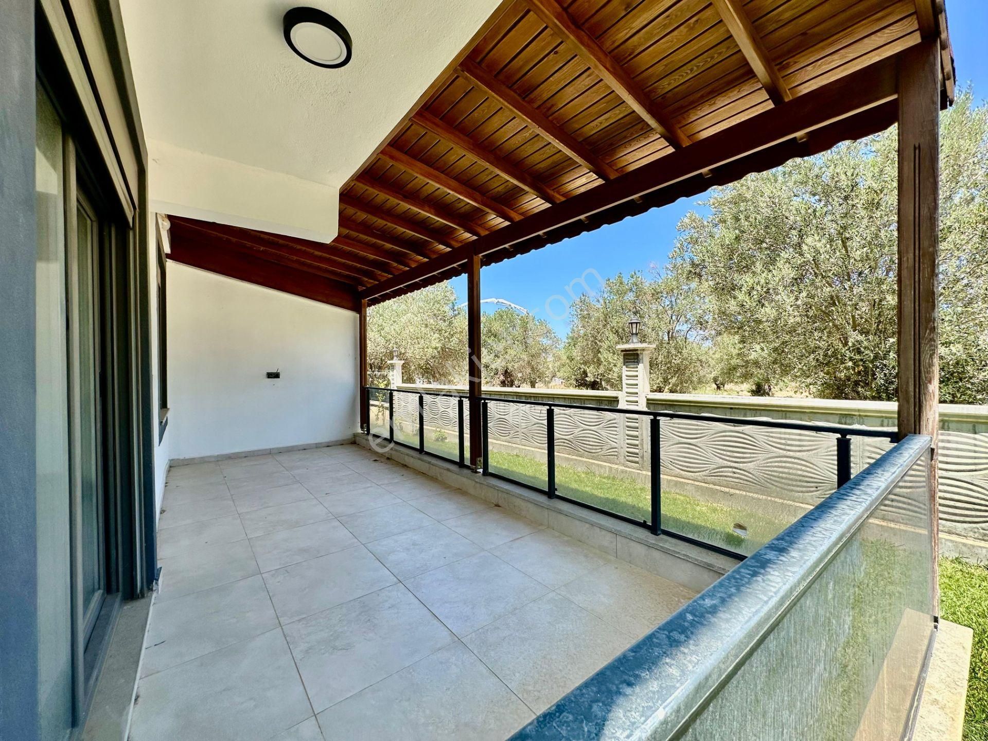 ✨akçay Ay Emlak'tan✨pelitköy'de Denize Sadece 100 Mt Doğa İle İç İçe Satılık 3+1 Lüx Müstakil Villa - Görsel 11