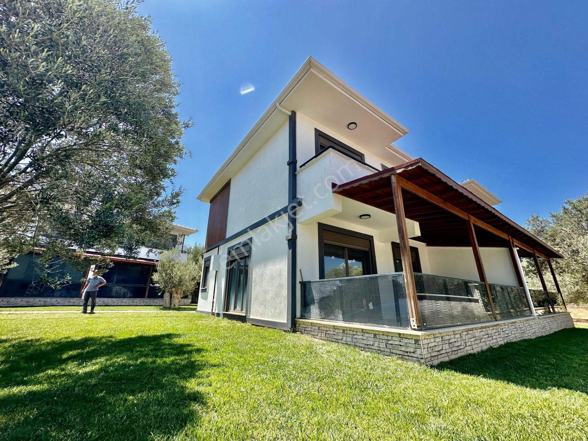 ✨akçay Ay Emlak'tan✨pelitköy'de Denize Sadece 100 Mt Doğa İle İç İçe Satılık 3+1 Lüx Müstakil Villa - Görsel 30