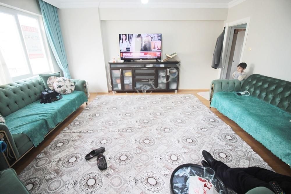 Kemalettin Mahallesinde Satılık Daire 135 M² 3+1 | Ön Cephe - Görsel 12