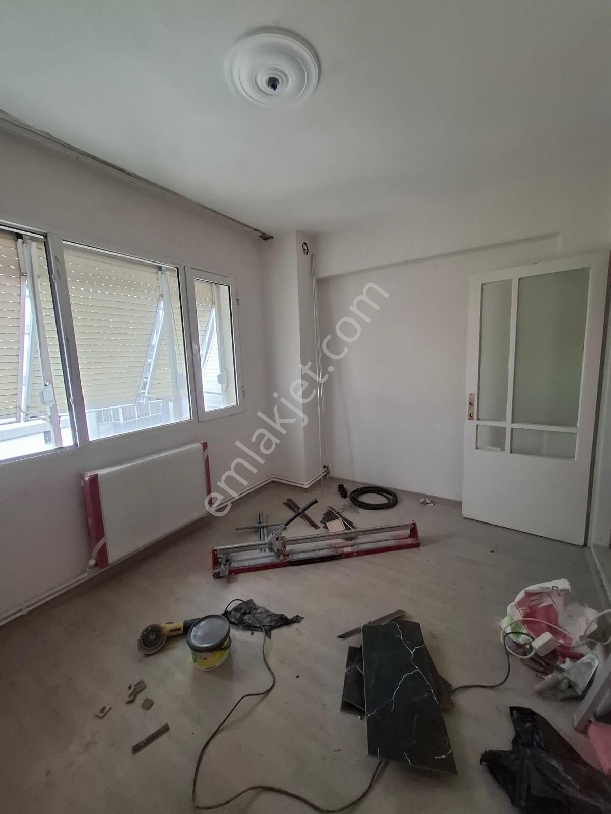 Balçova Eğitim Mah. Metro Yakını D. Gazlı Kiralık 3+1 Daire - Görsel 6