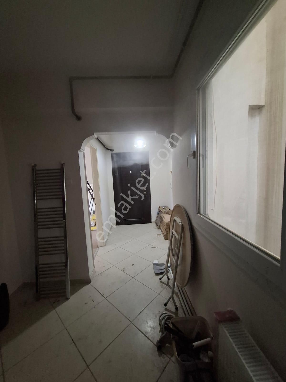 Balçova Eğitim Mah. Metro Yakını D. Gazlı Kiralık 3+1 Daire - Görsel 9