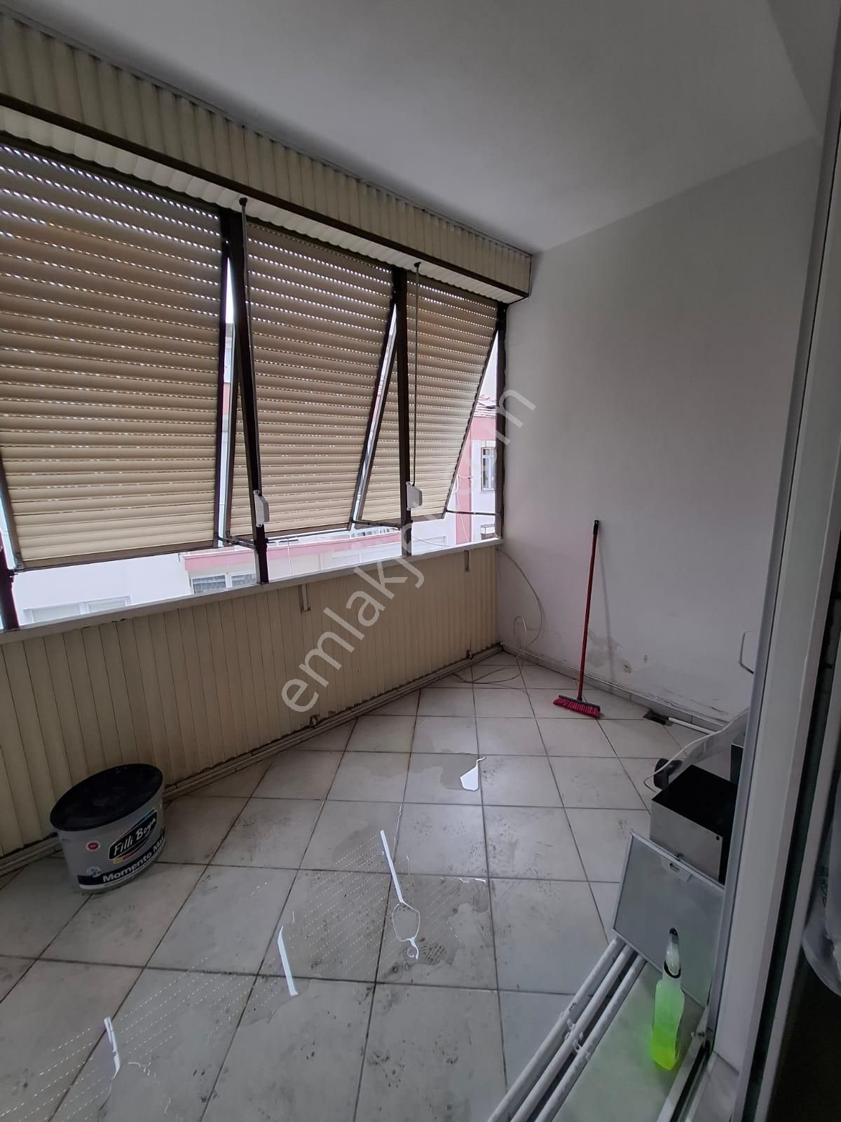 Balçova Eğitim Mah. Metro Yakını D. Gazlı Kiralık 3+1 Daire - Görsel 7