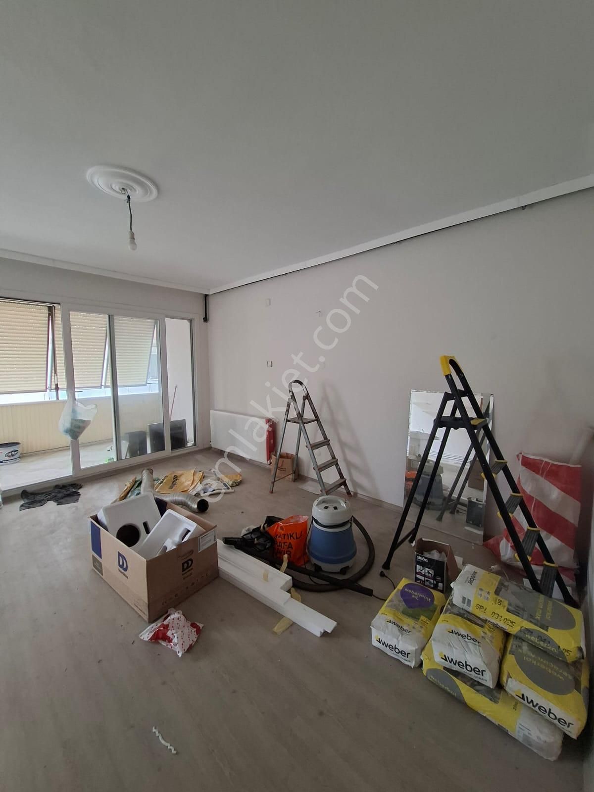Balçova Eğitim Mah. Metro Yakını D. Gazlı Kiralık 3+1 Daire - Görsel 12