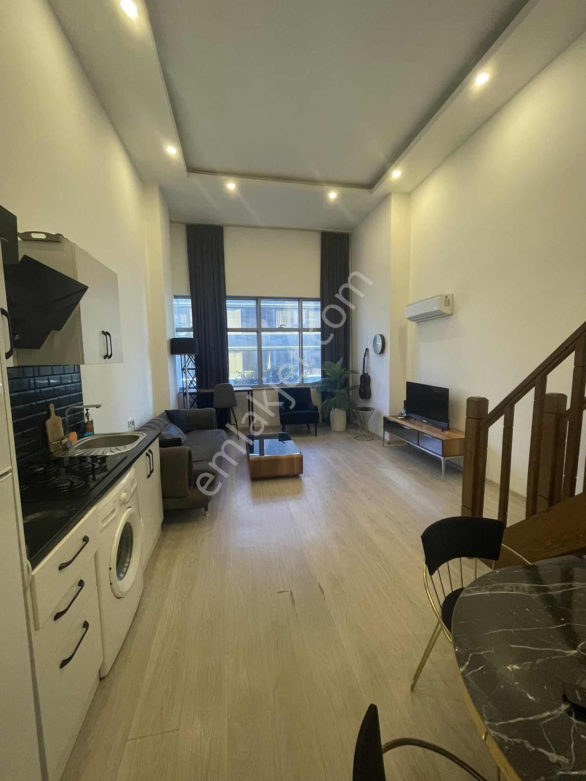 Çarşı Merkezde 1+1 Eşyalı Kiralık Daire