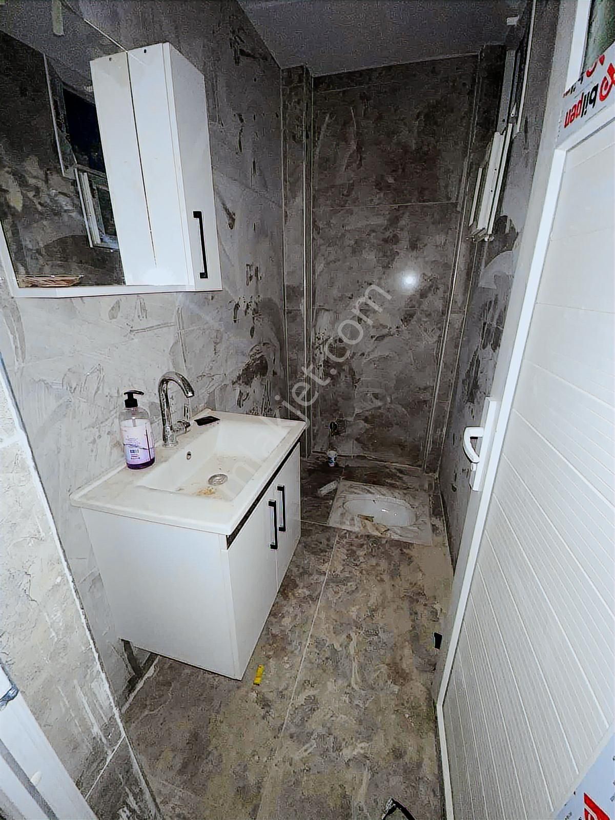 Fevzipaşa Mahallesin De Sıfır Modern 2+1 2 Katlı Müstakil Ev - Görsel 19