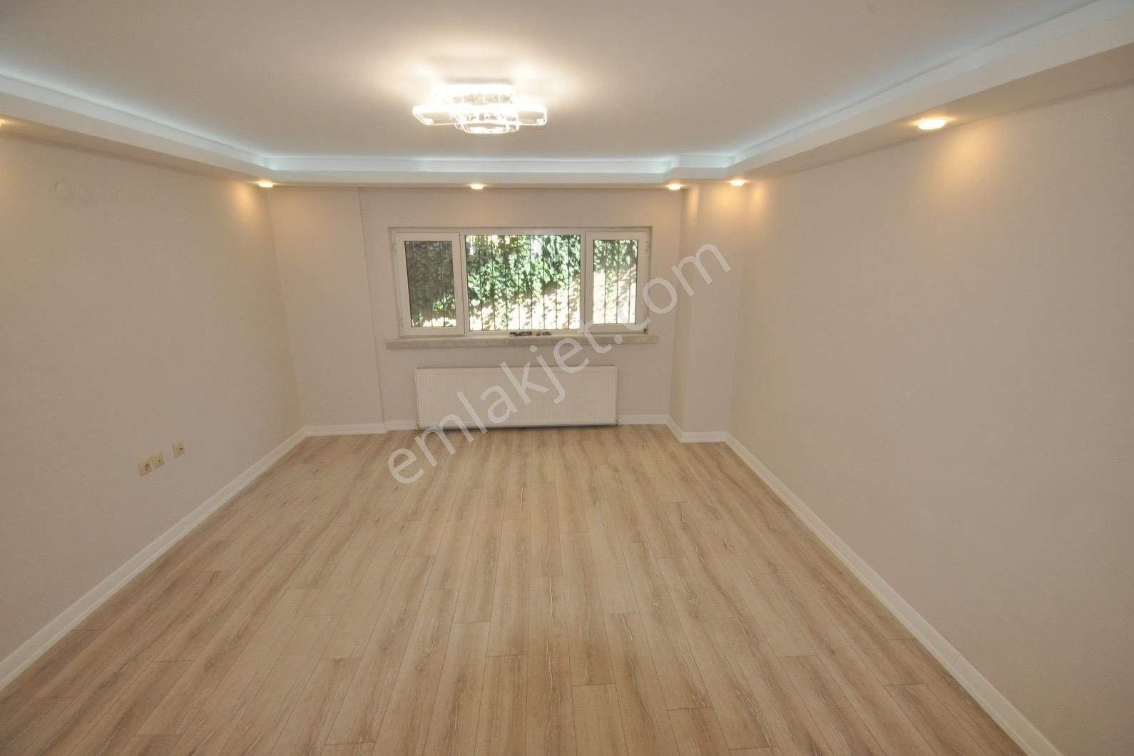 Taner'den Dikmen Sokullu'da 3+1+kiler Süper Lüks Giriş Kat - Görsel 8