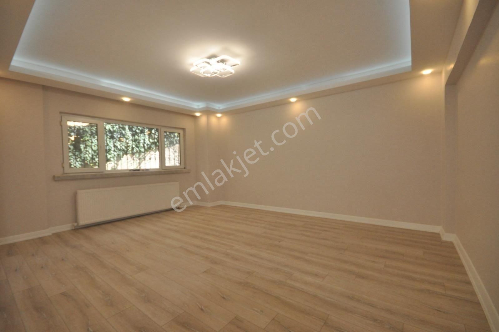 Taner'den Dikmen Sokullu'da 3+1+kiler Süper Lüks Giriş Kat - Görsel 17