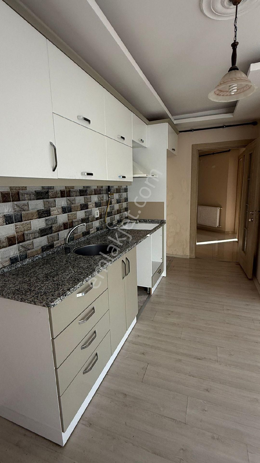 Bozyaka Merkez Yakını Yeni Bina'da 2+1 Açık Mutfaklı Asansörlü Kiralık Daire - Görsel 5