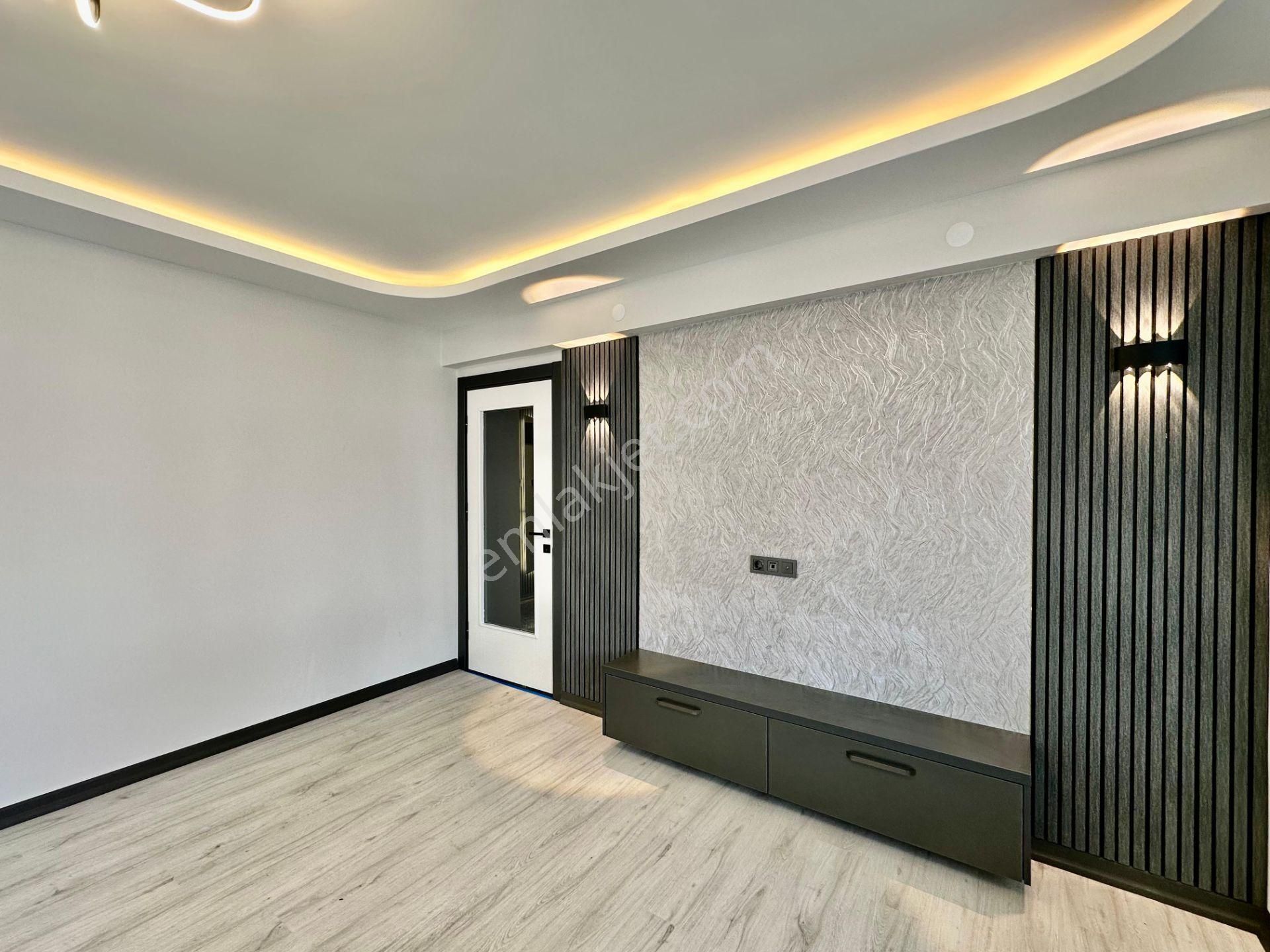 ꧁ay Emlaktan꧂akçay Merkezde Denize 300 Mt Ön Cephe Arakat İçi Komple Yapılı Satılık 2+1 Lüks Daire - Görsel 9