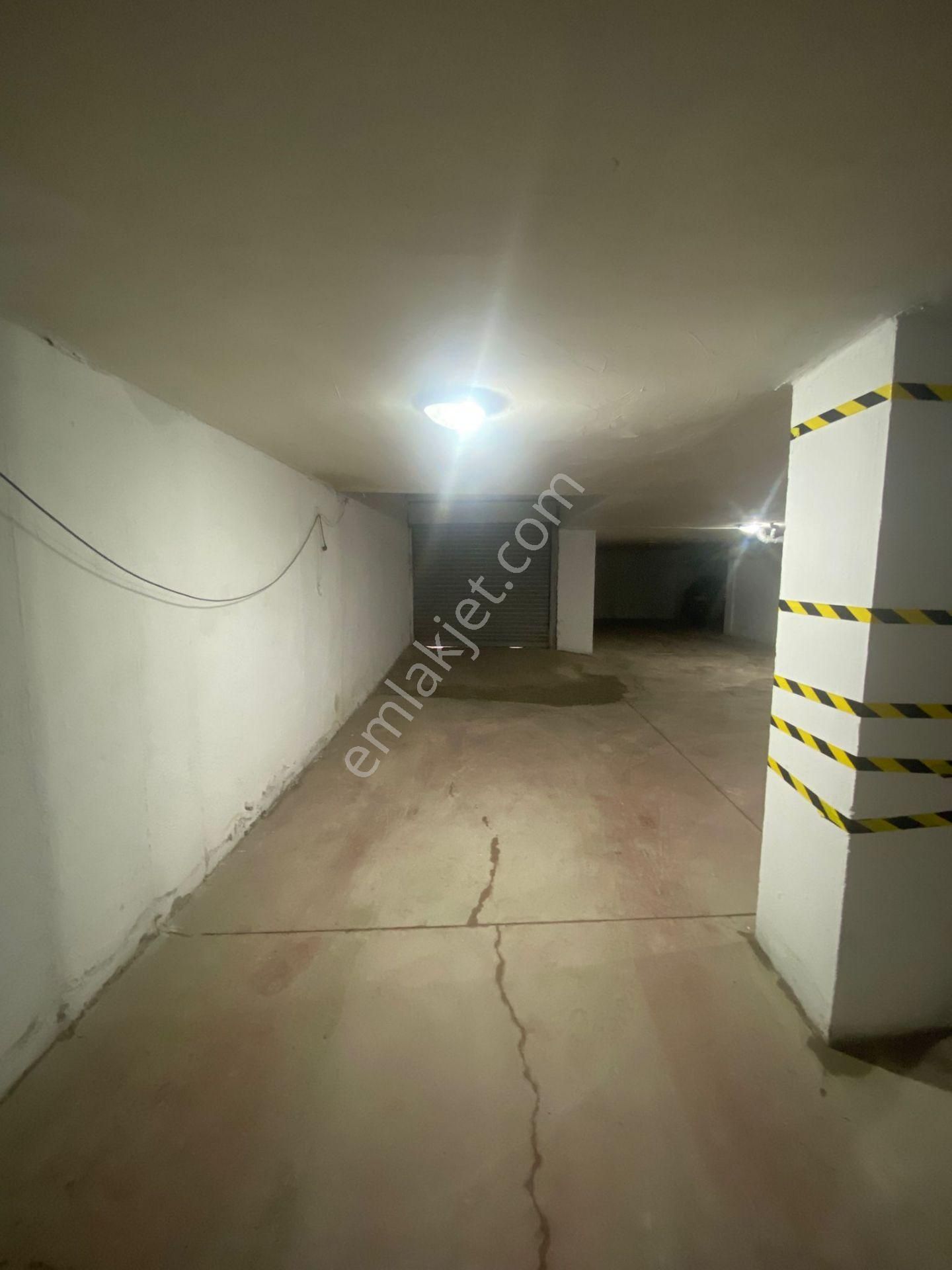 Bahçelievler'de 9 Yıllık Binada K.otoparklı 3+1 Ferah Ara Kat - Görsel 32