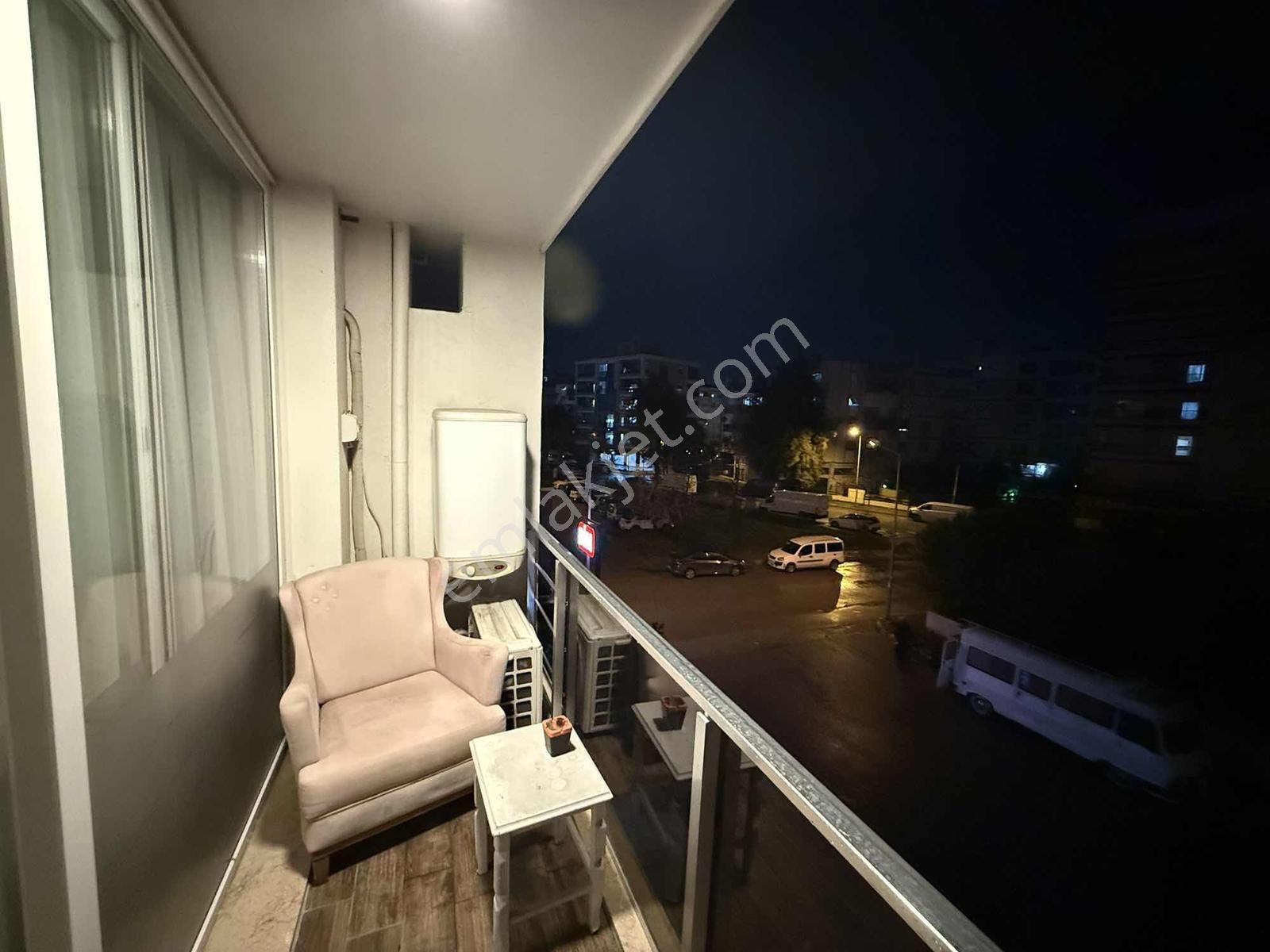 Ataşehir'de Yeni Binada Eşyalı Kiralık 1+1 Daire - Görsel 3