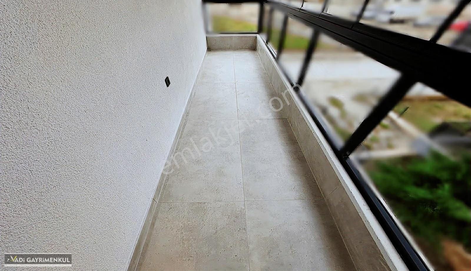 Vadi'den Hisar'da Modern Çizgilerle Tasarlanmış E.banyolu 3+1 ! - Görsel 33