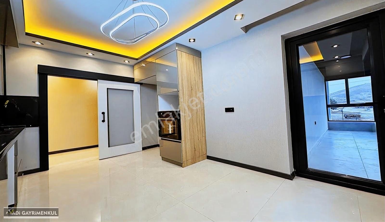 Vadi'den Hisar'da Modern Çizgilerle Tasarlanmış E.banyolu 3+1 ! - Görsel 13