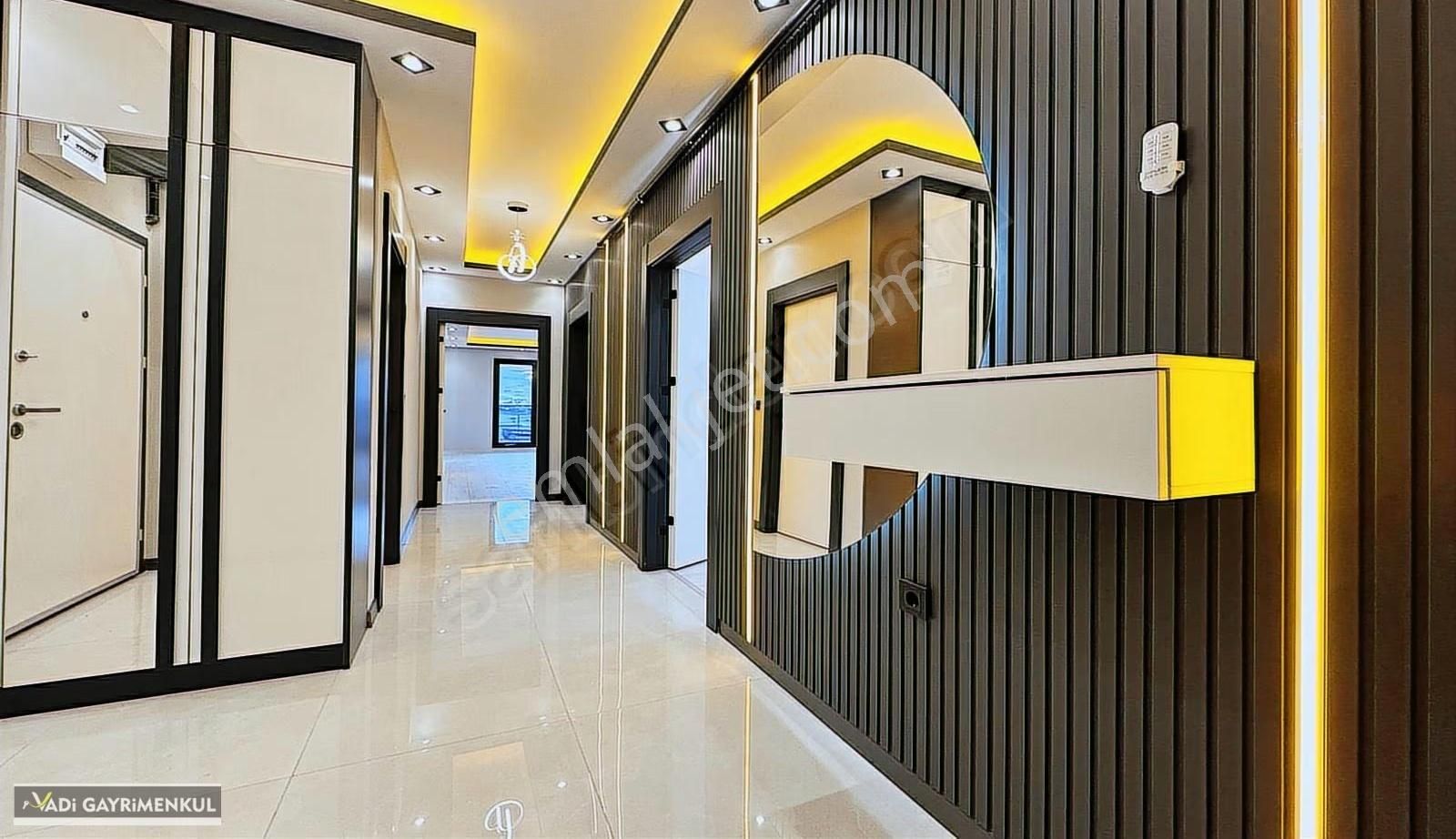 Vadi'den Hisar'da Modern Çizgilerle Tasarlanmış E.banyolu 3+1 ! - Görsel 11