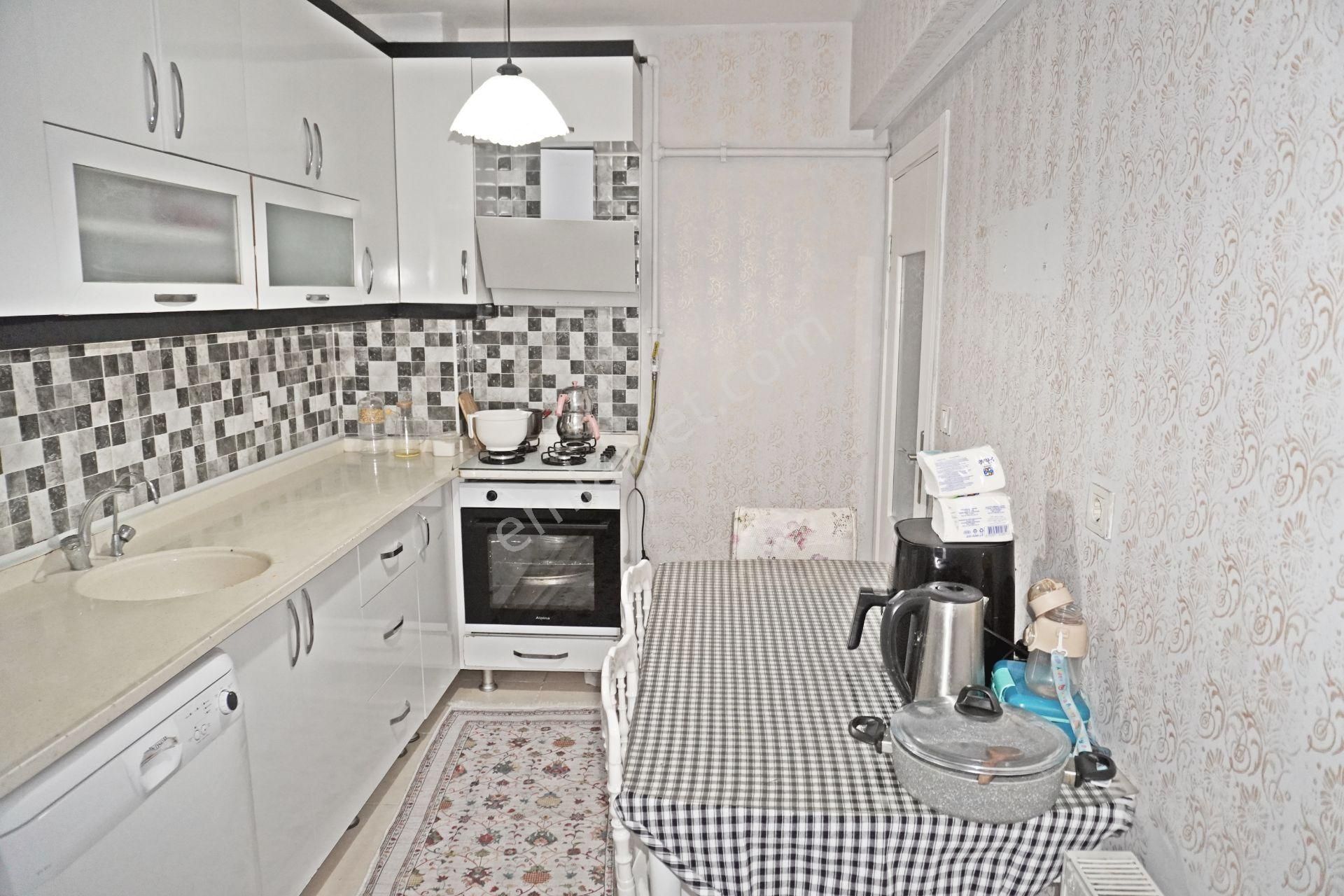 Çiğli Evka 5 De Satılık Dogalgazlı Daire Çiğli Serkan Emlak Dan - Görsel 4