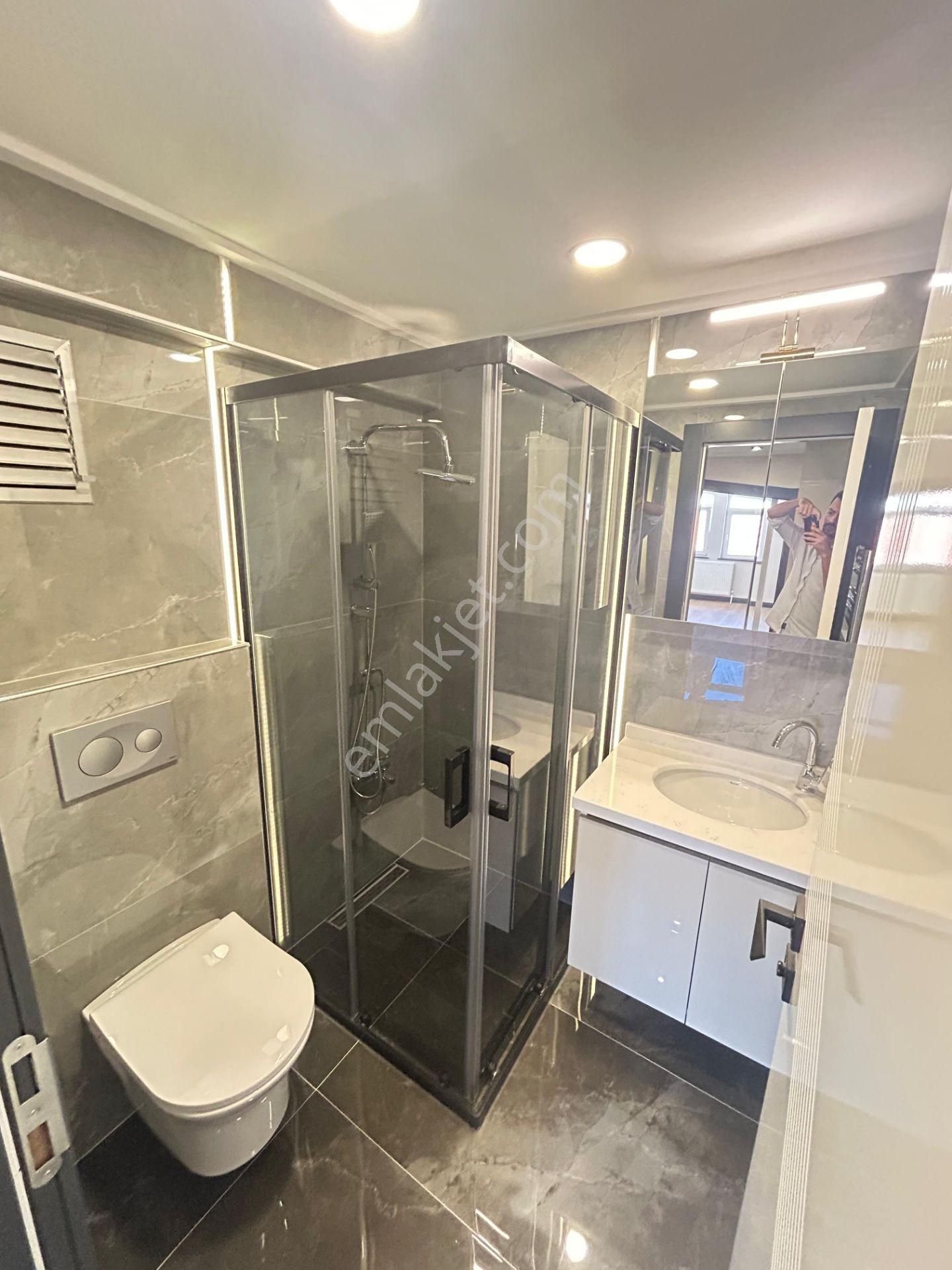 Taner'den Dikmen'de 4+1 Şehir Manzaralı Giyinme Odalı Süper Lüks Dubleks - Görsel 17